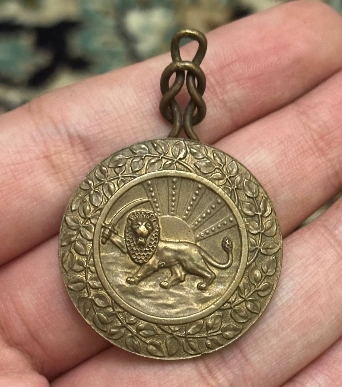 بپاداش خدمت رضاشاهی