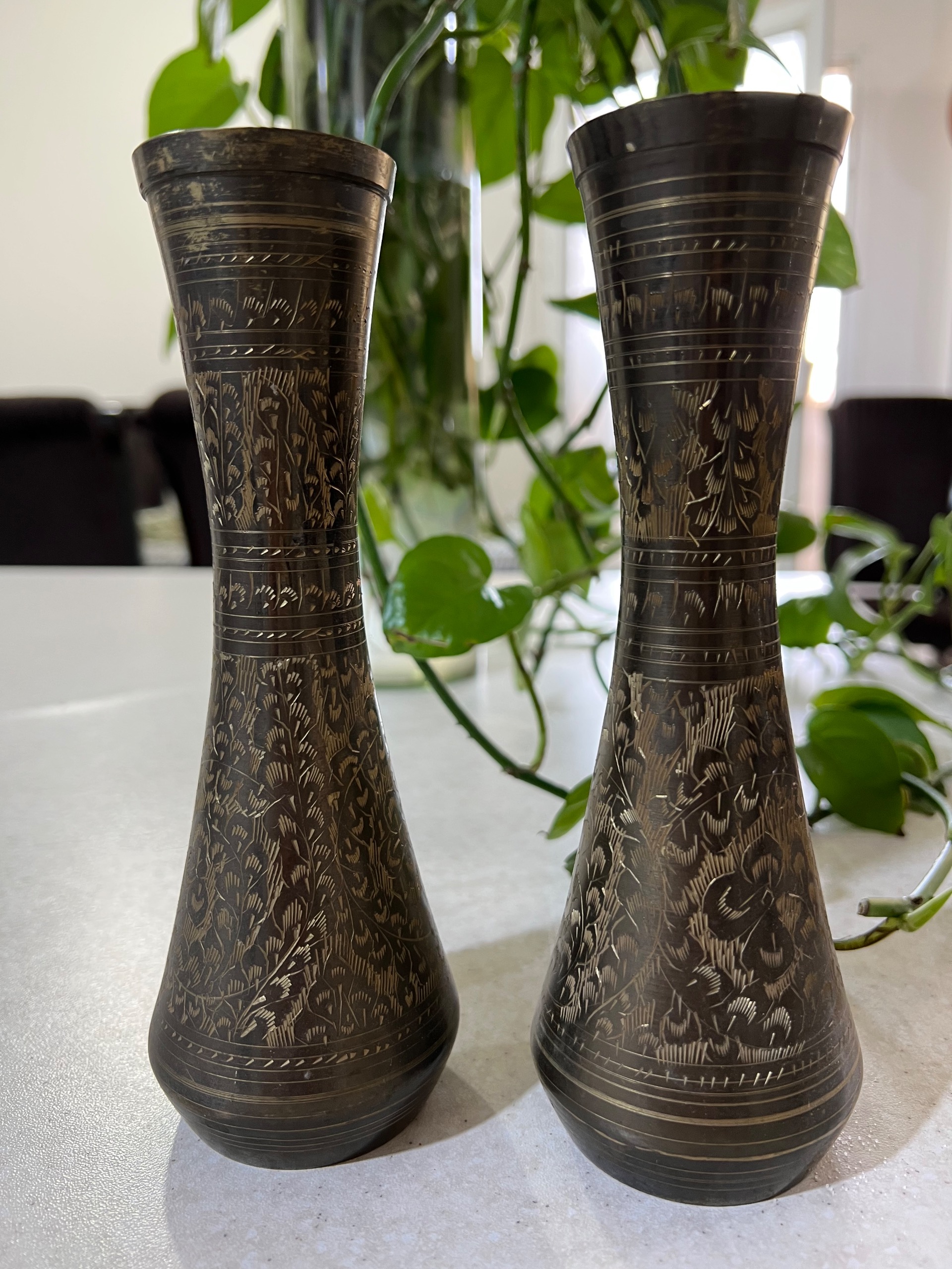 گلدان قلم زنی برنزی قدیمی