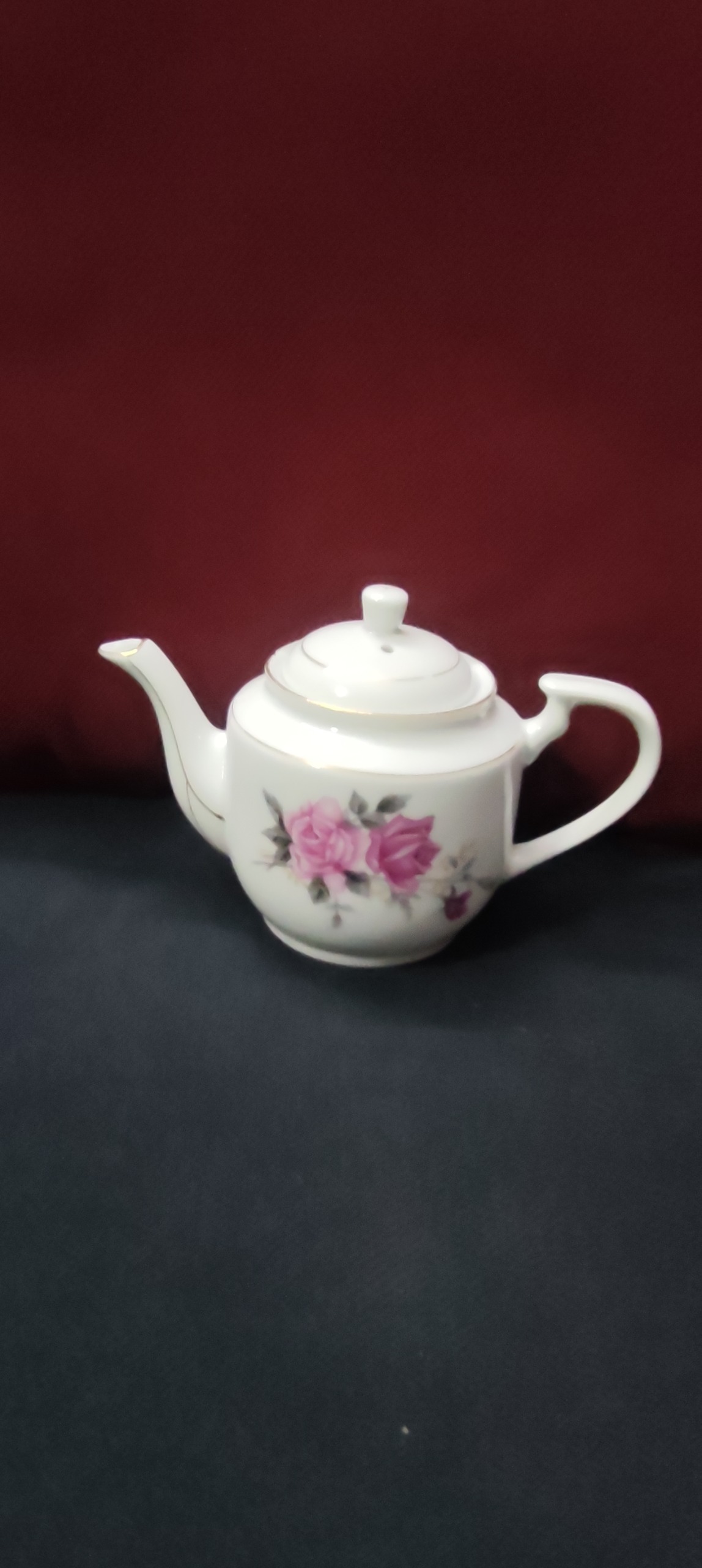 قوری کوچک قدیمی و کلکسیونی