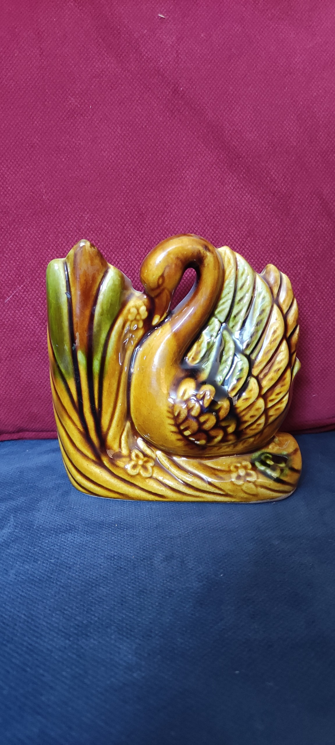 گلدان سرامیکی قدیمی و آنتیک طرح قو