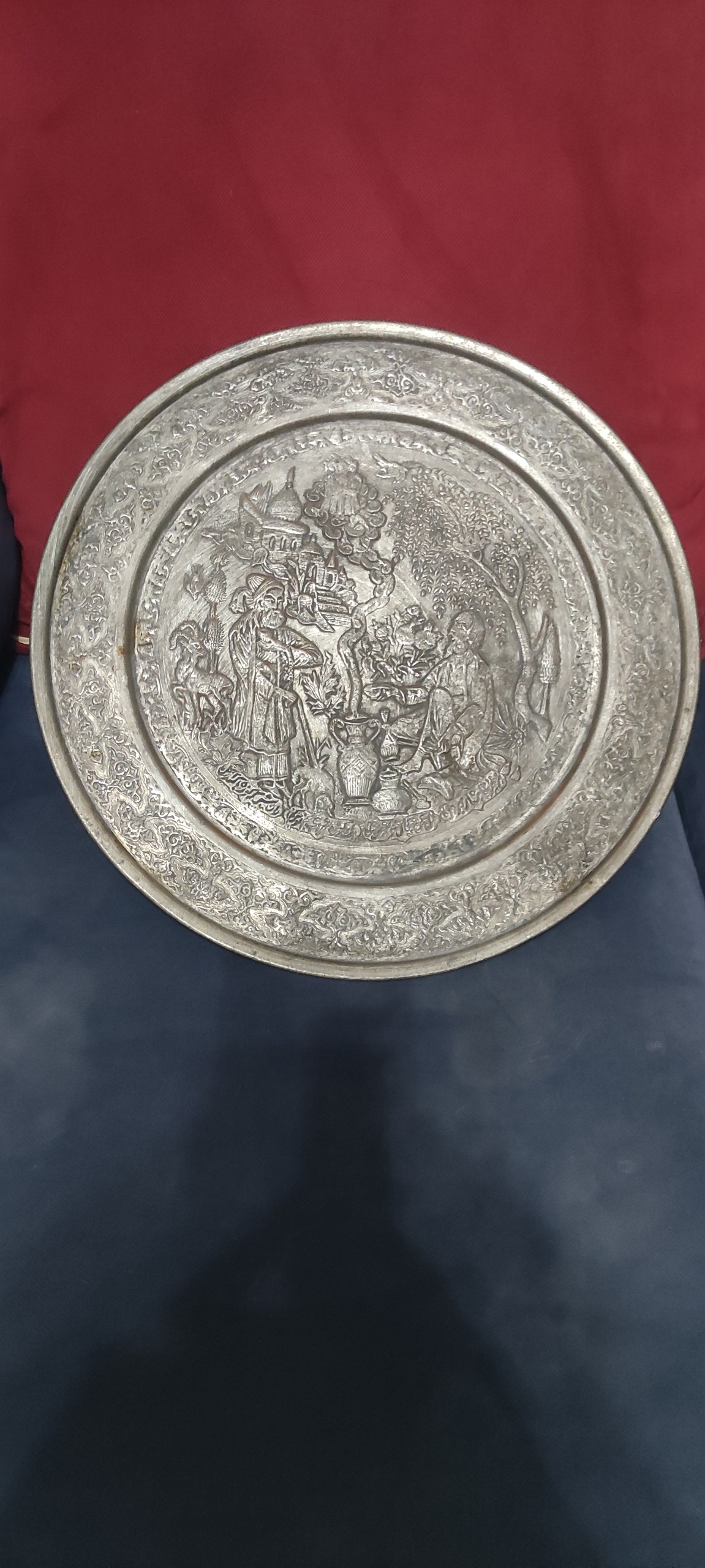 سینی مسی قدیمی قلمدار و امضا دار دیوارکوب