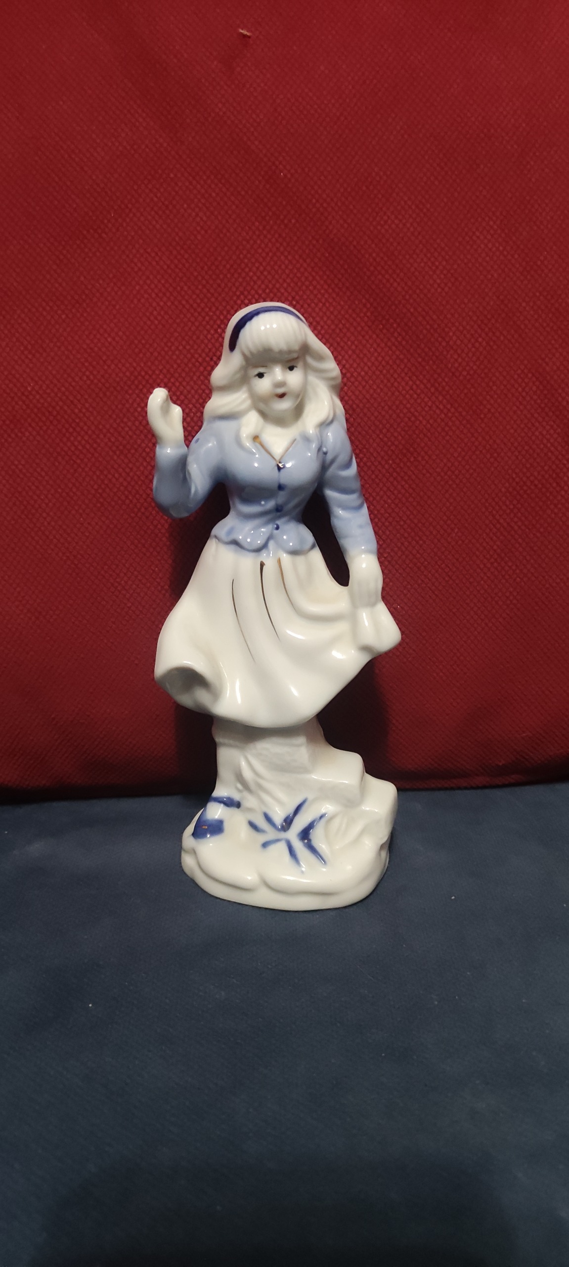 مجسمه دختر چینی زیبا و کلکسیونی و آنتیک