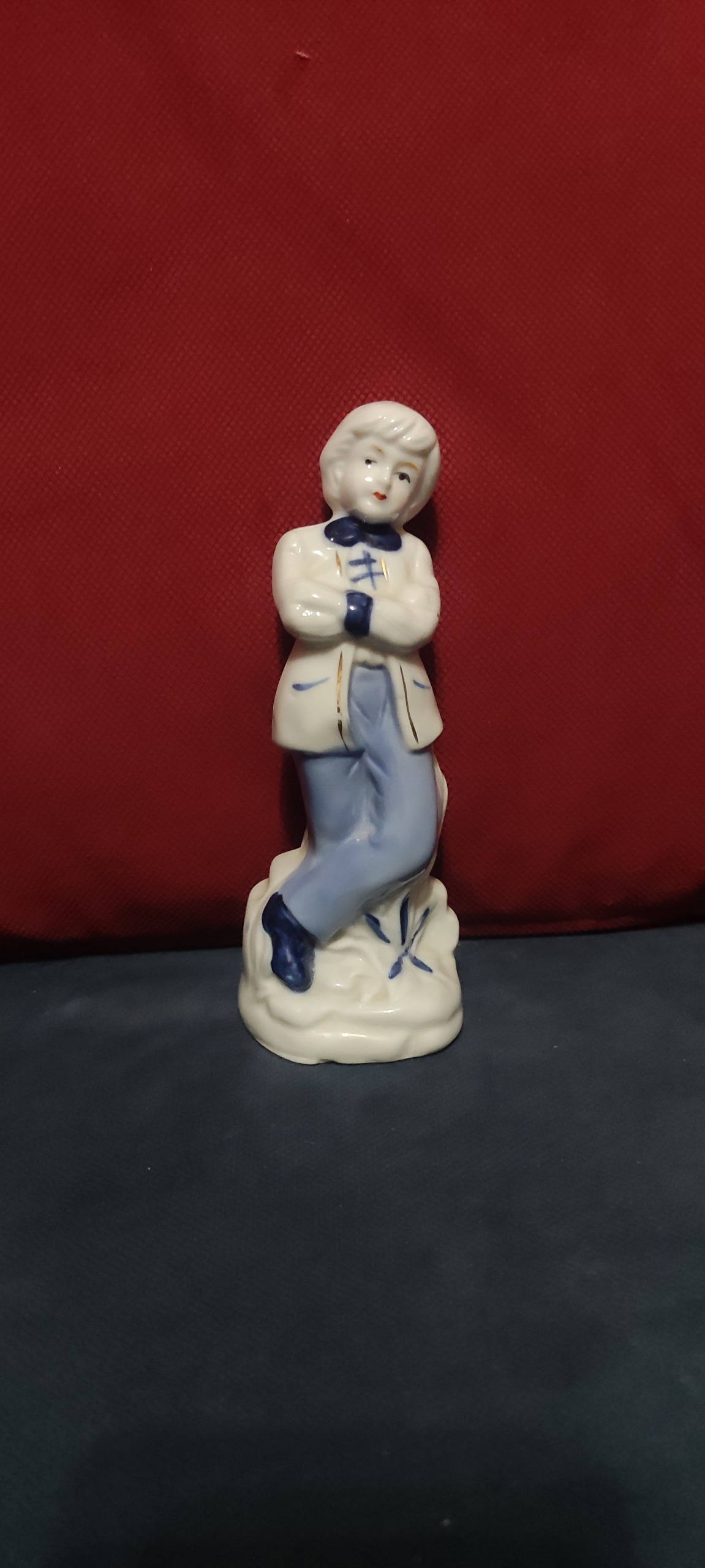 مجسمه پسر قدیمی چینی کلکسیونی و آنتیک