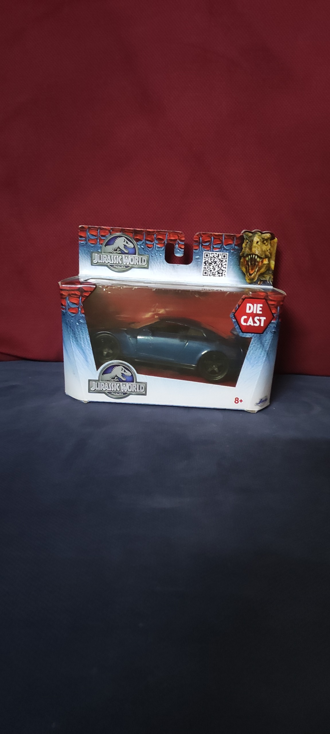 ماشین فلزی بسیار زیبا و کلکسیونی