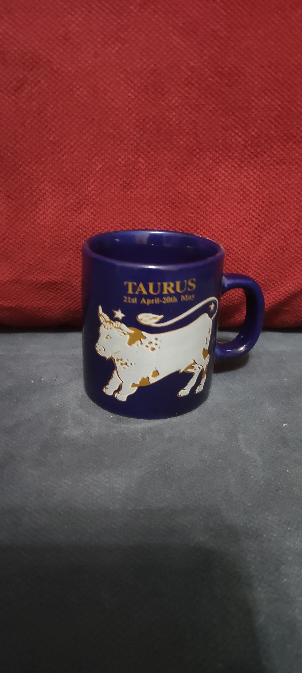 فنجان زیبا و کمیاب ماه تولد اردیبهشت