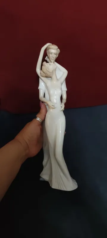 مجسمه چینی سایز بزرگ عاشقی آنتیک و کلکسیونی