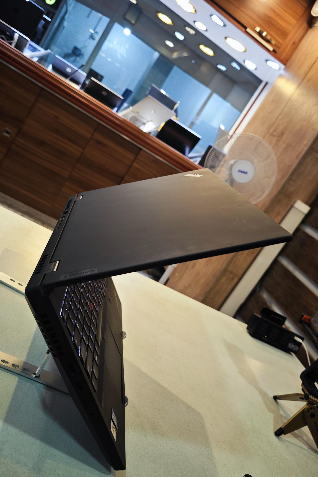 لپ تاپ Lenovo ThinkPad P70