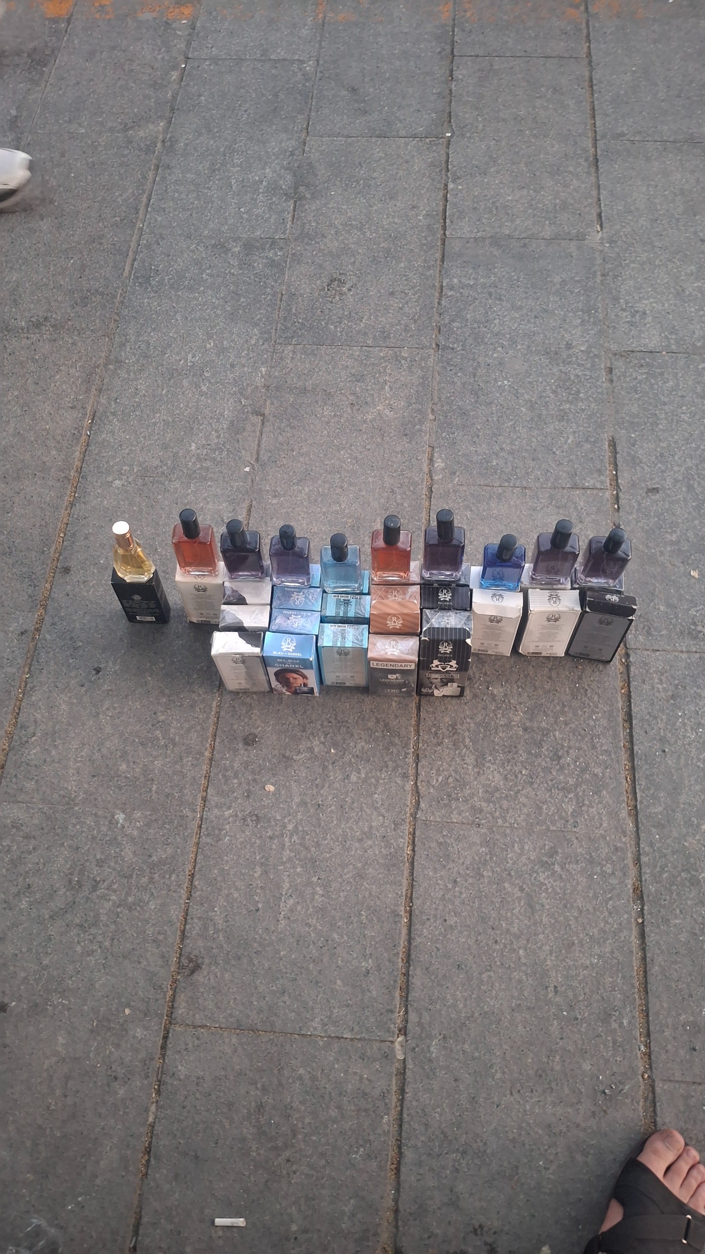 عطر بار دبی با ضمانت