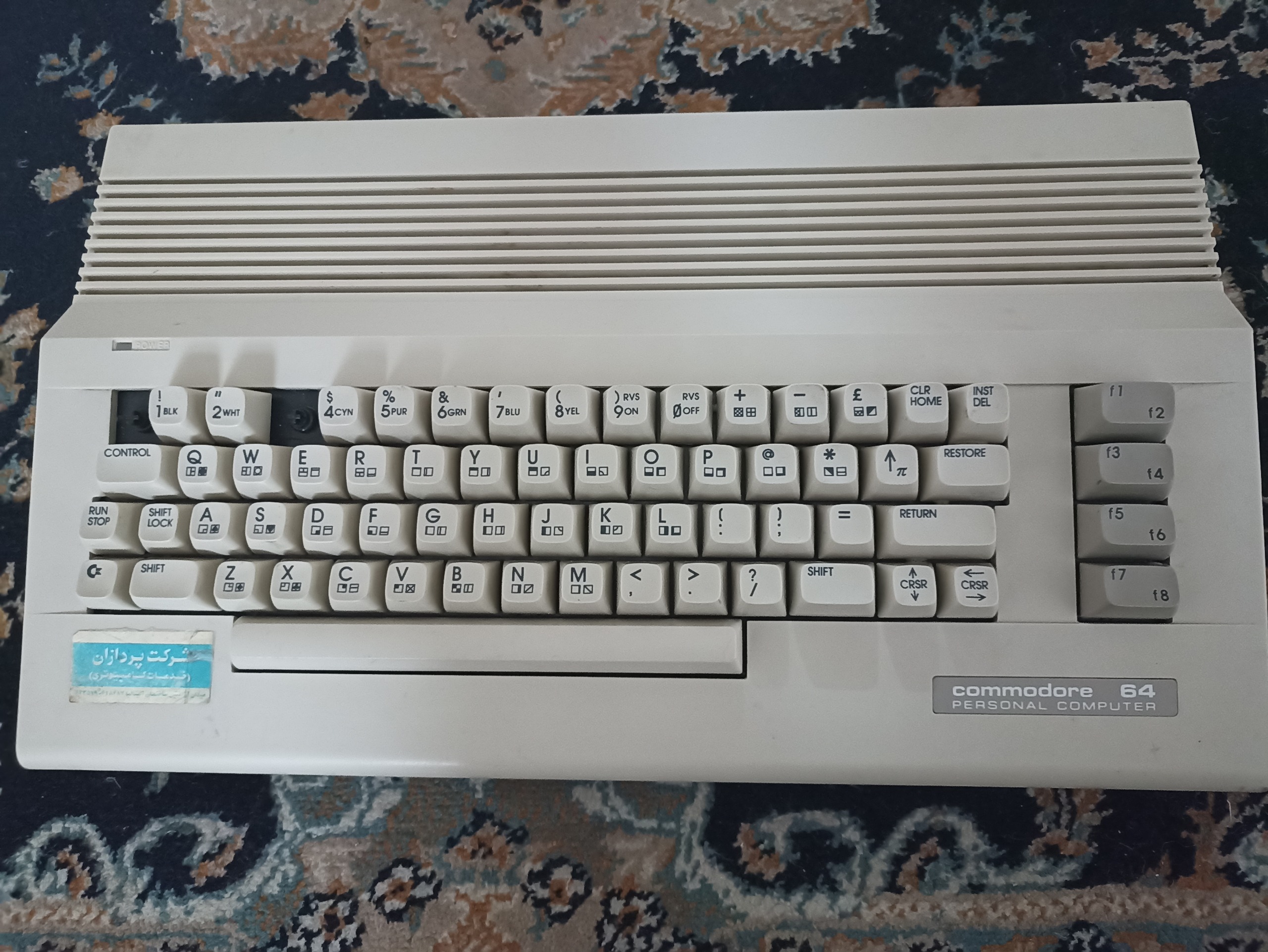 کومودور 64طبق عکس