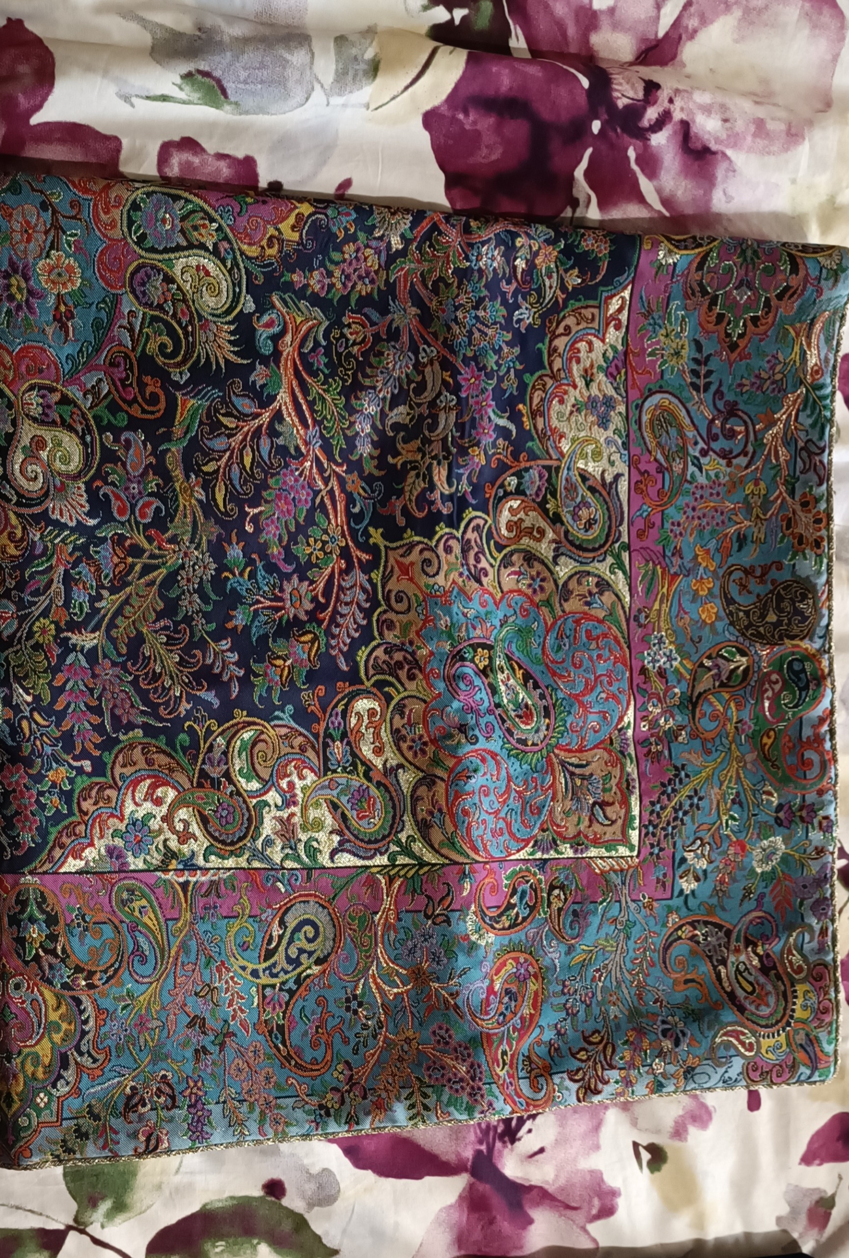 رومیزی ترمه مربع