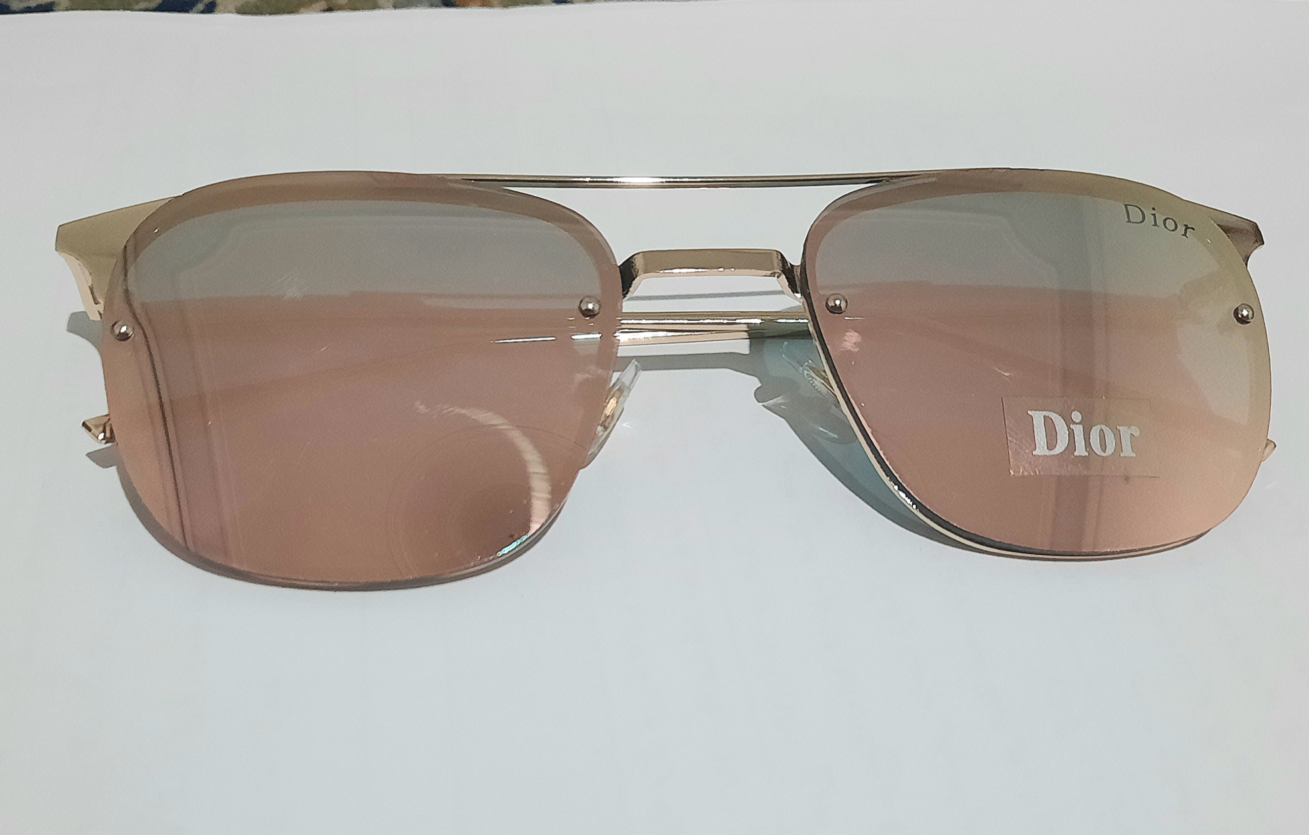 عینک آفتابی زنانه dior لنز آینه ای