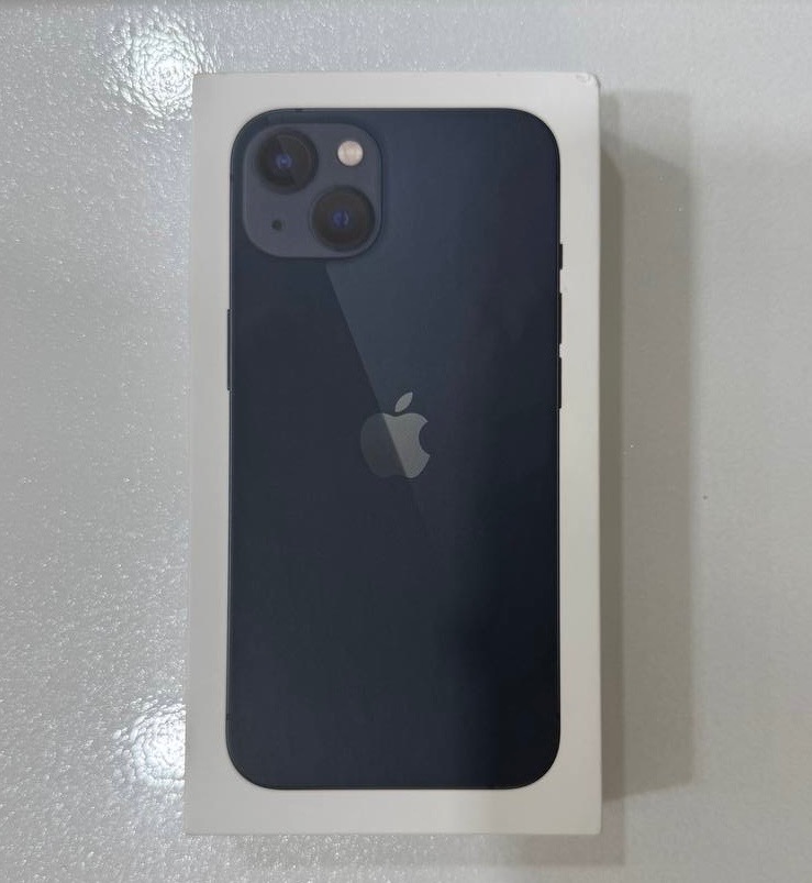 آیفون 13 درحد نو