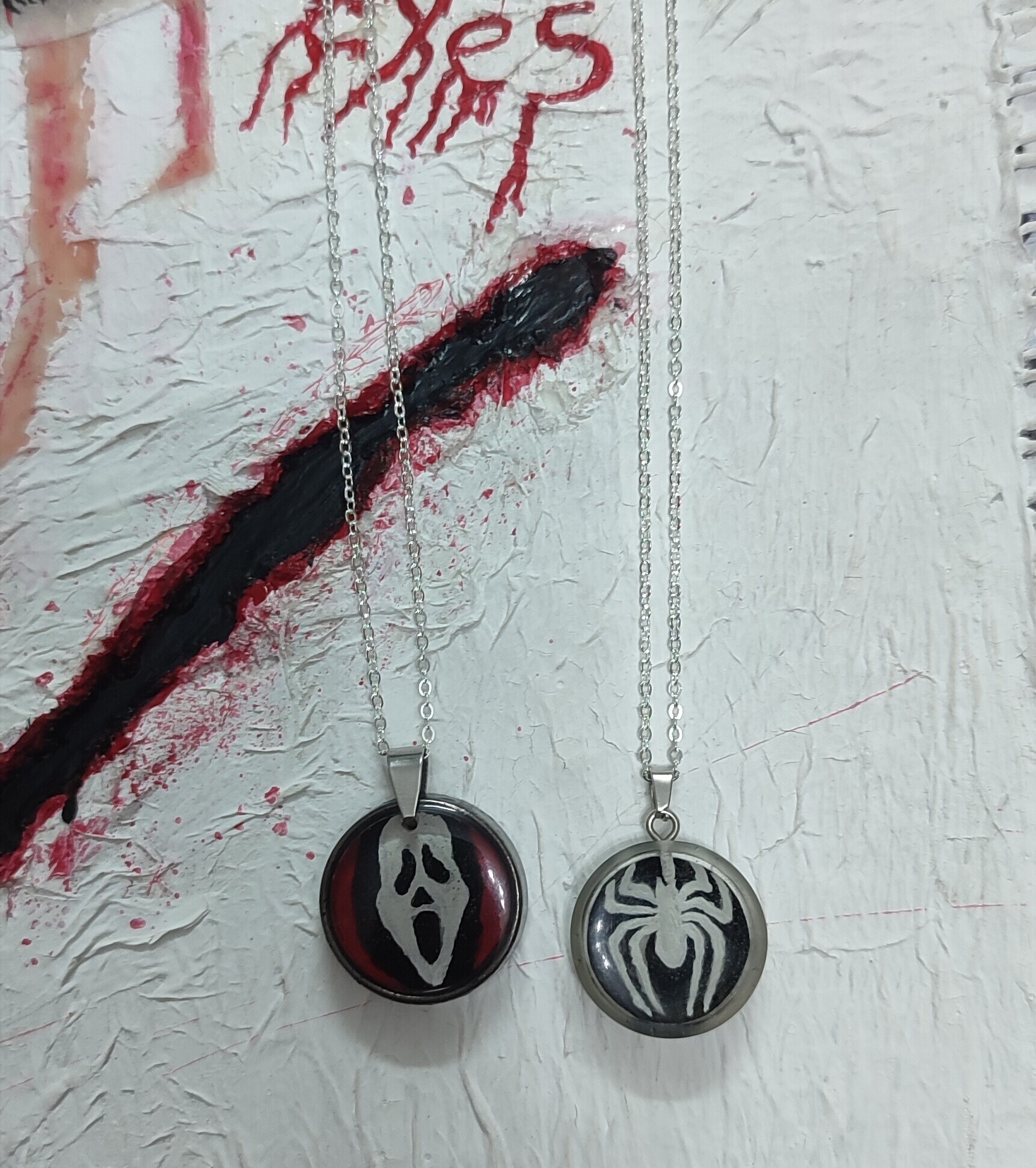 گردنبند با پلاک رزینی پسرونه(دوتا باهم)