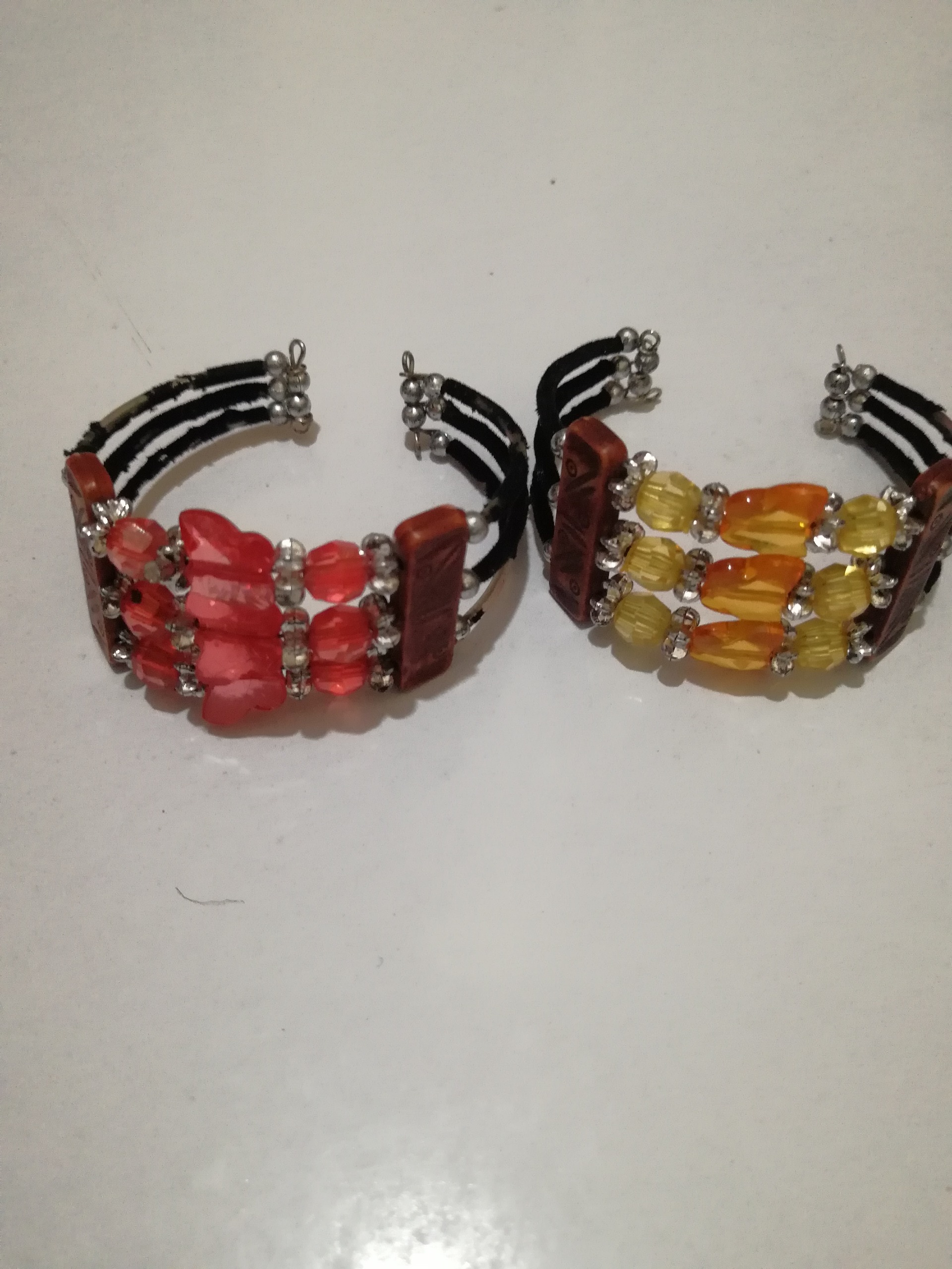 دوعدد دستبند نوستالژی