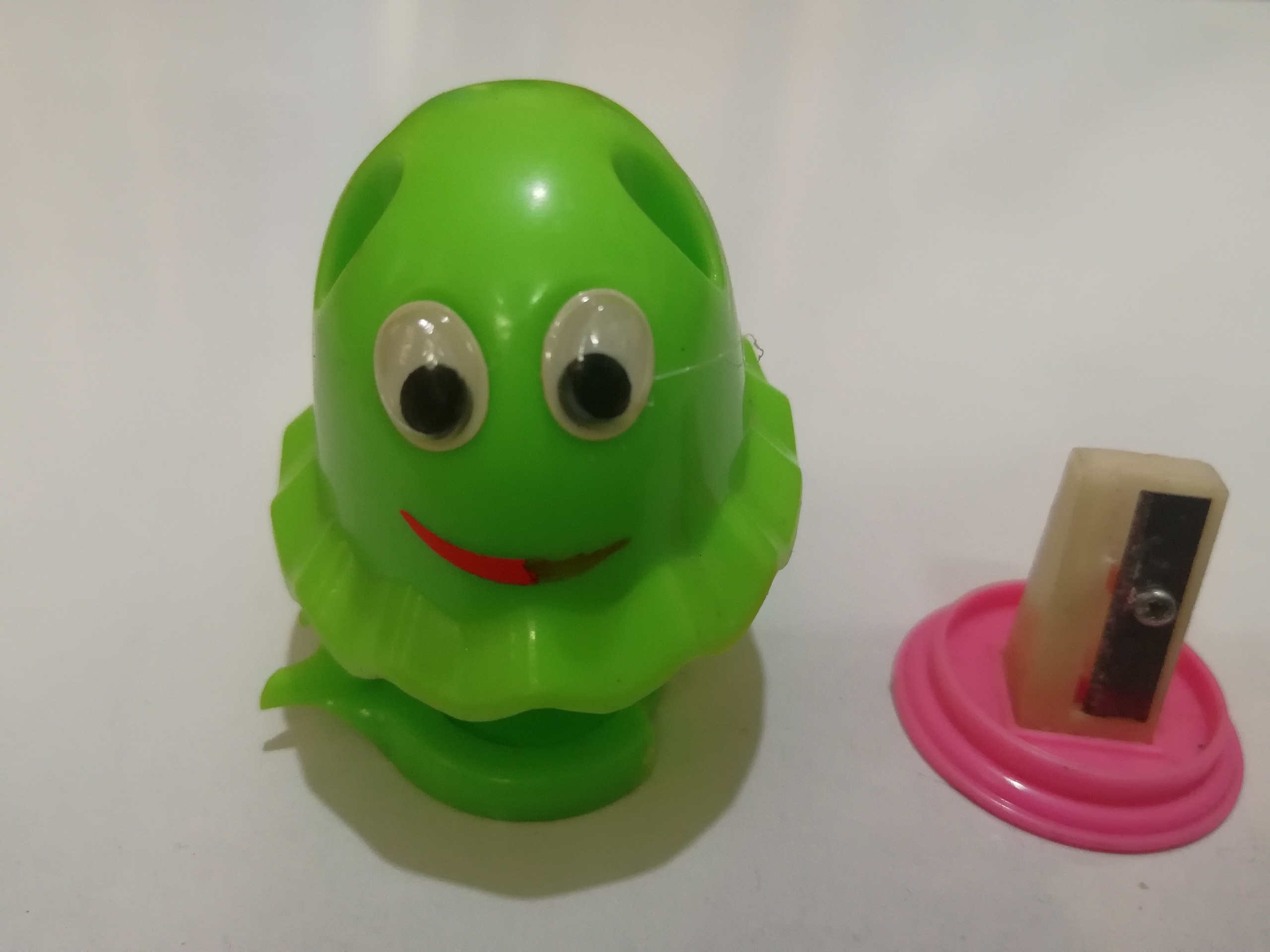 تراش دهه 60 جا قلمی دار با یک تراش دیگر  ( معیوب)