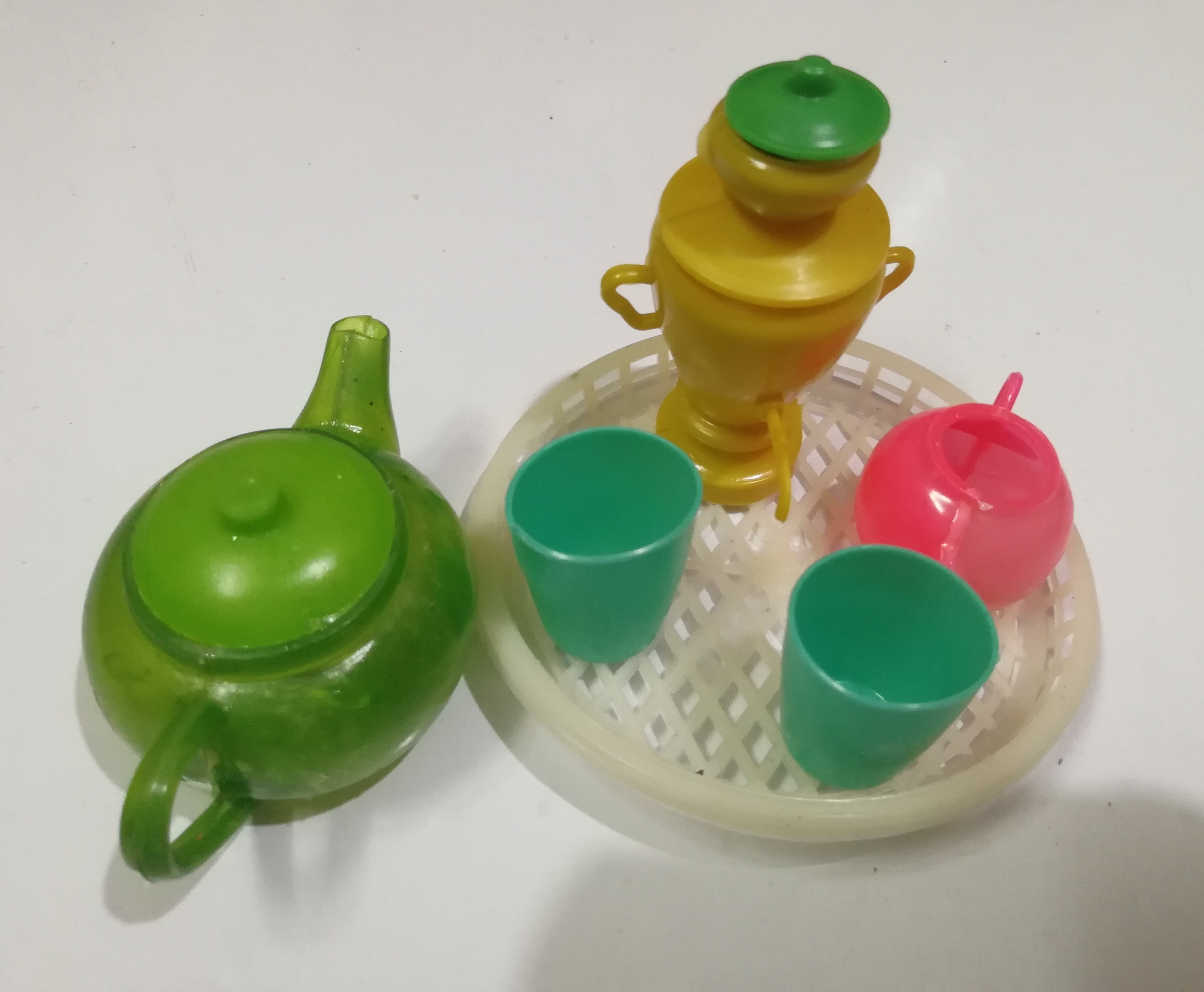 ست وسایل آشپزخانه نوستالژی دهه 60