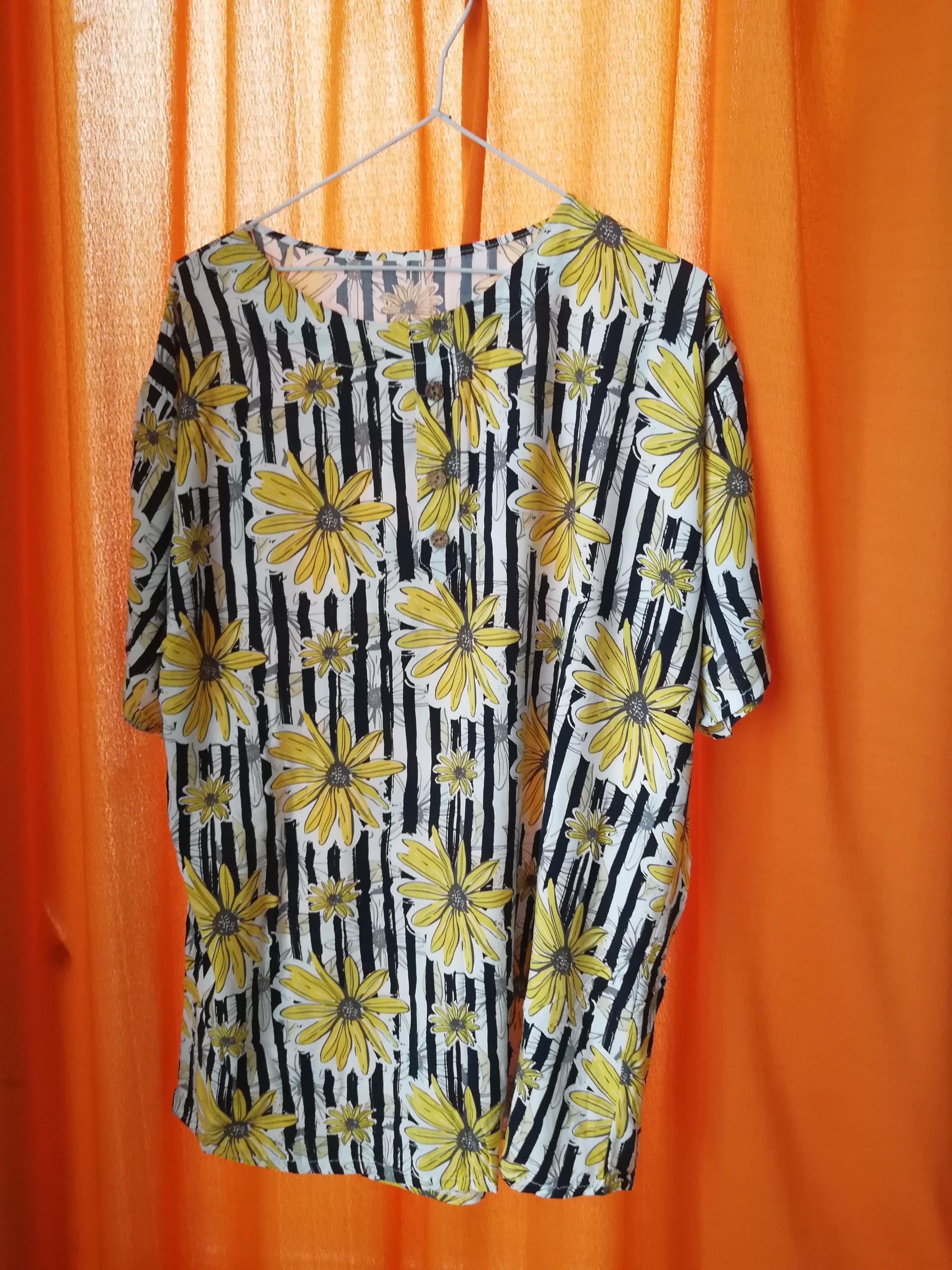 تیشرت زنانه نخی خنک آزاد