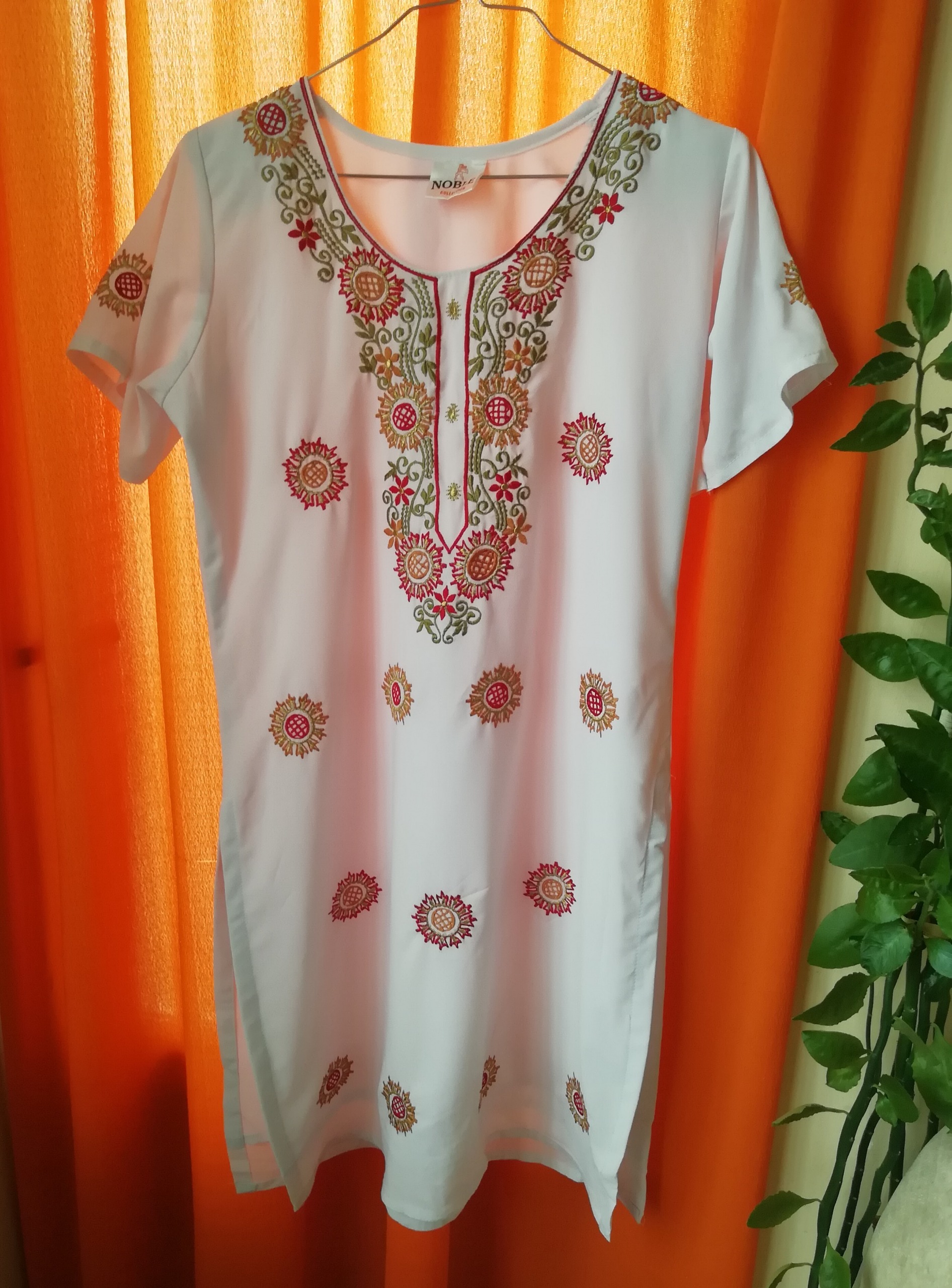 پیراهن زنانه زیبا طرح دار