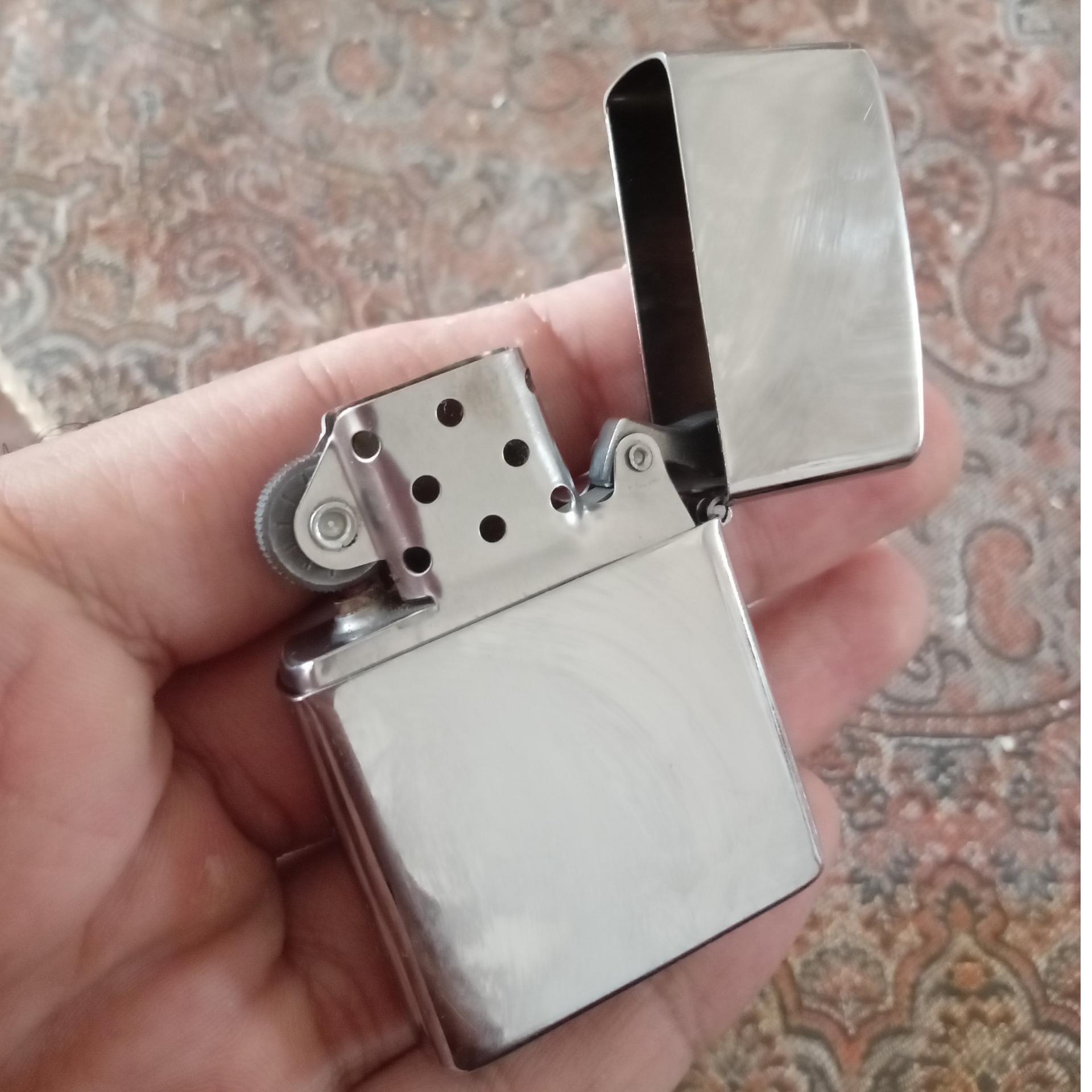 فندک بنزینی طرح زیپو