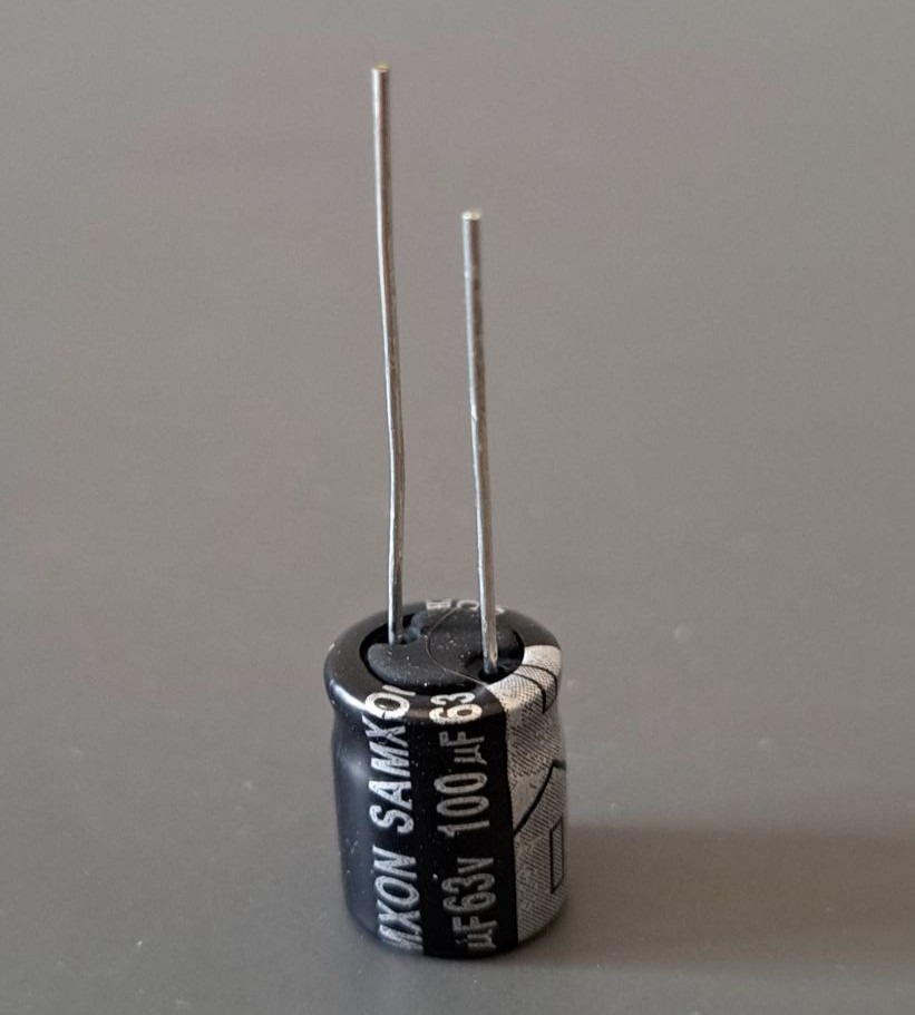 خازن KGB101_M1X1VT_A (پک20تایی)