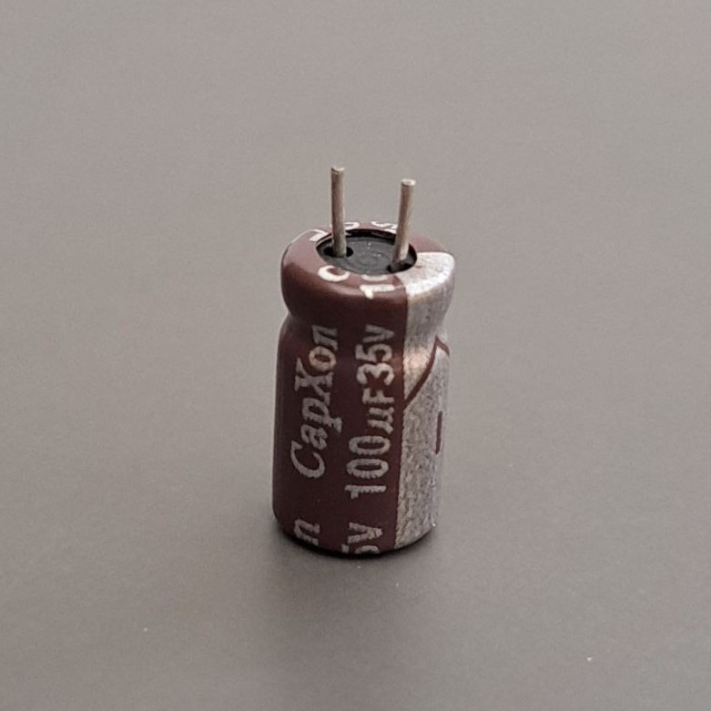 خازن C2D23100FHLEL 100µf,35v(پک20تایی)