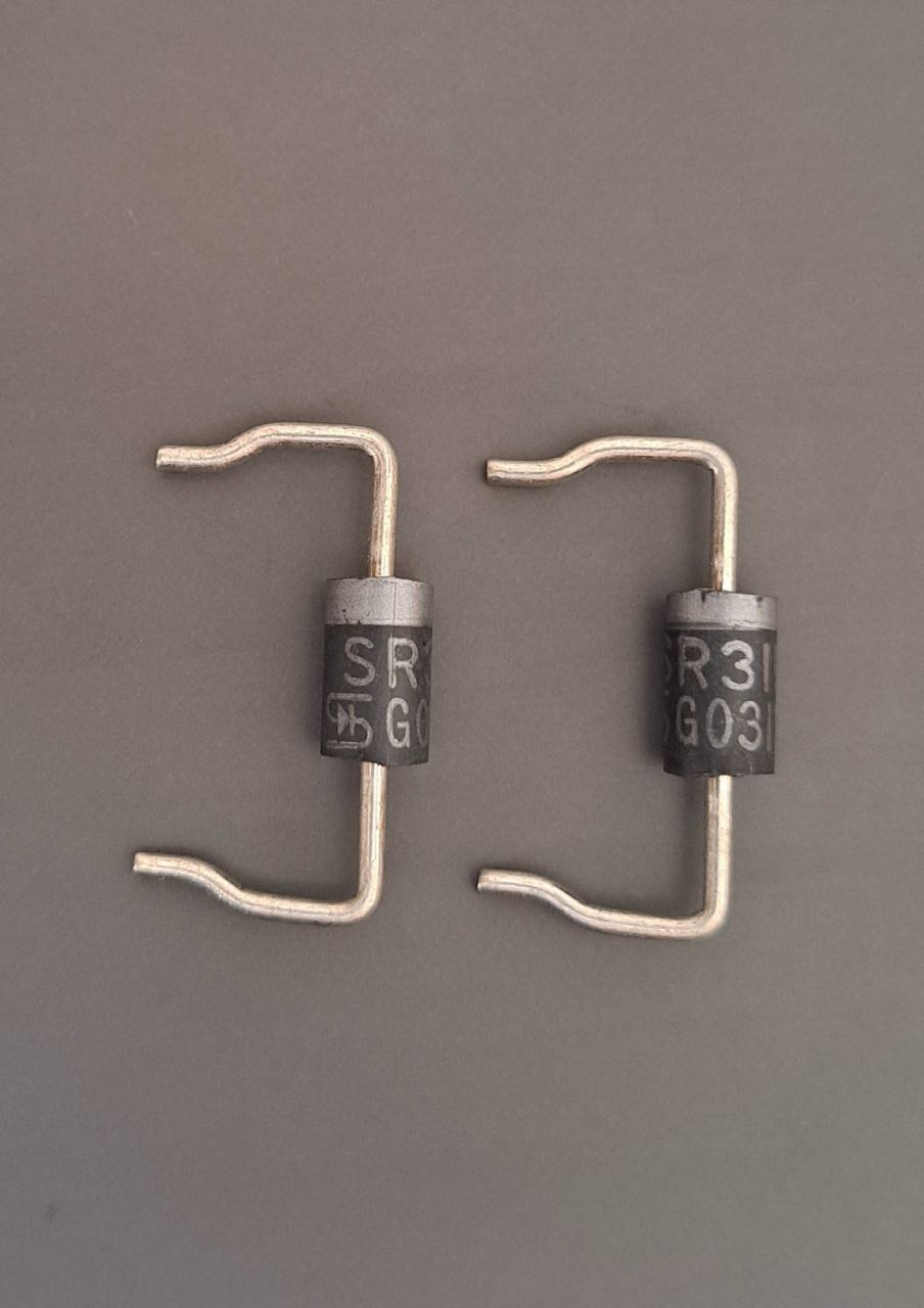 دیود 10_0SR315_STXVT  SR315 (پک20عددی)