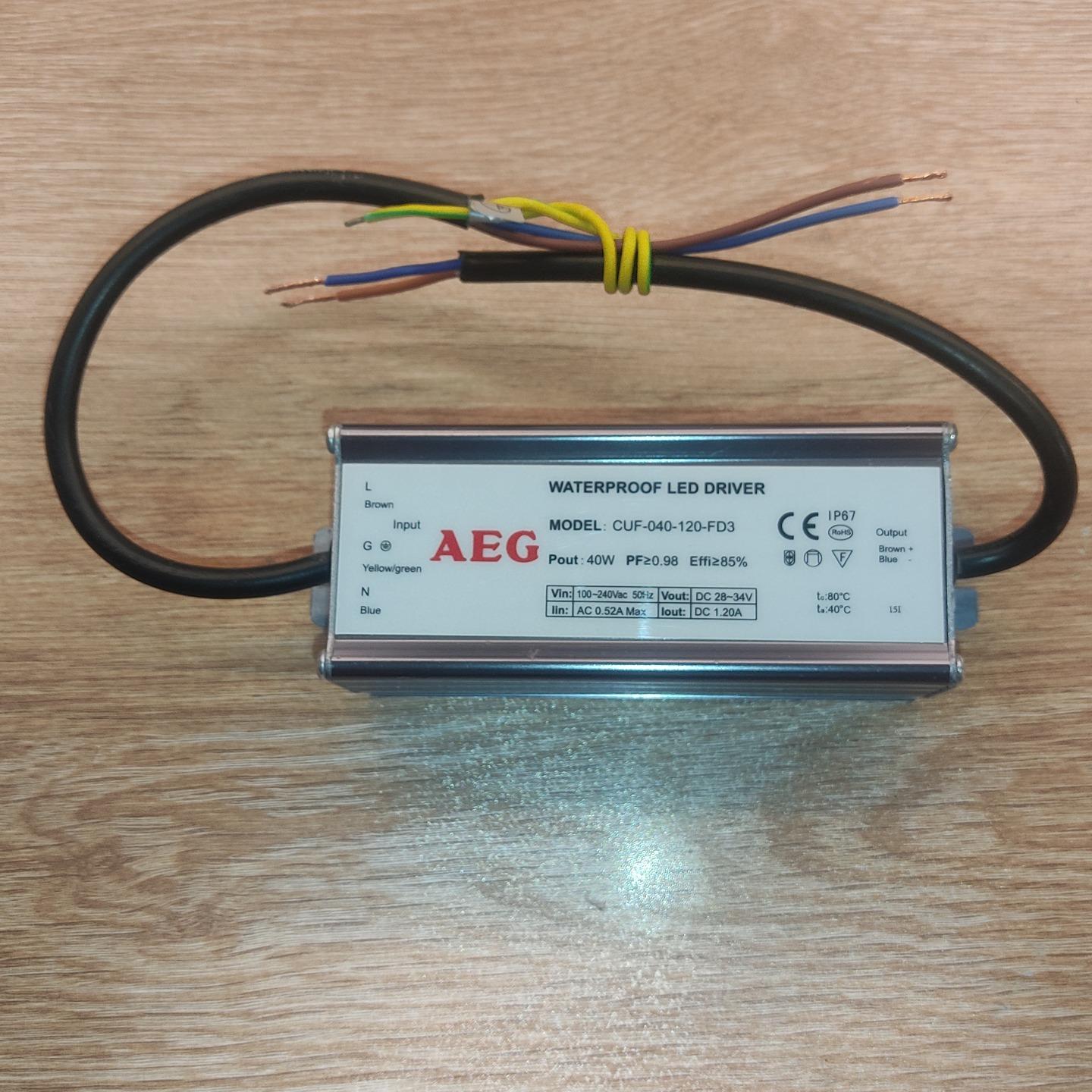 منبع تغذیه پرژکتور 40 وات واتر پروف مارک AEG