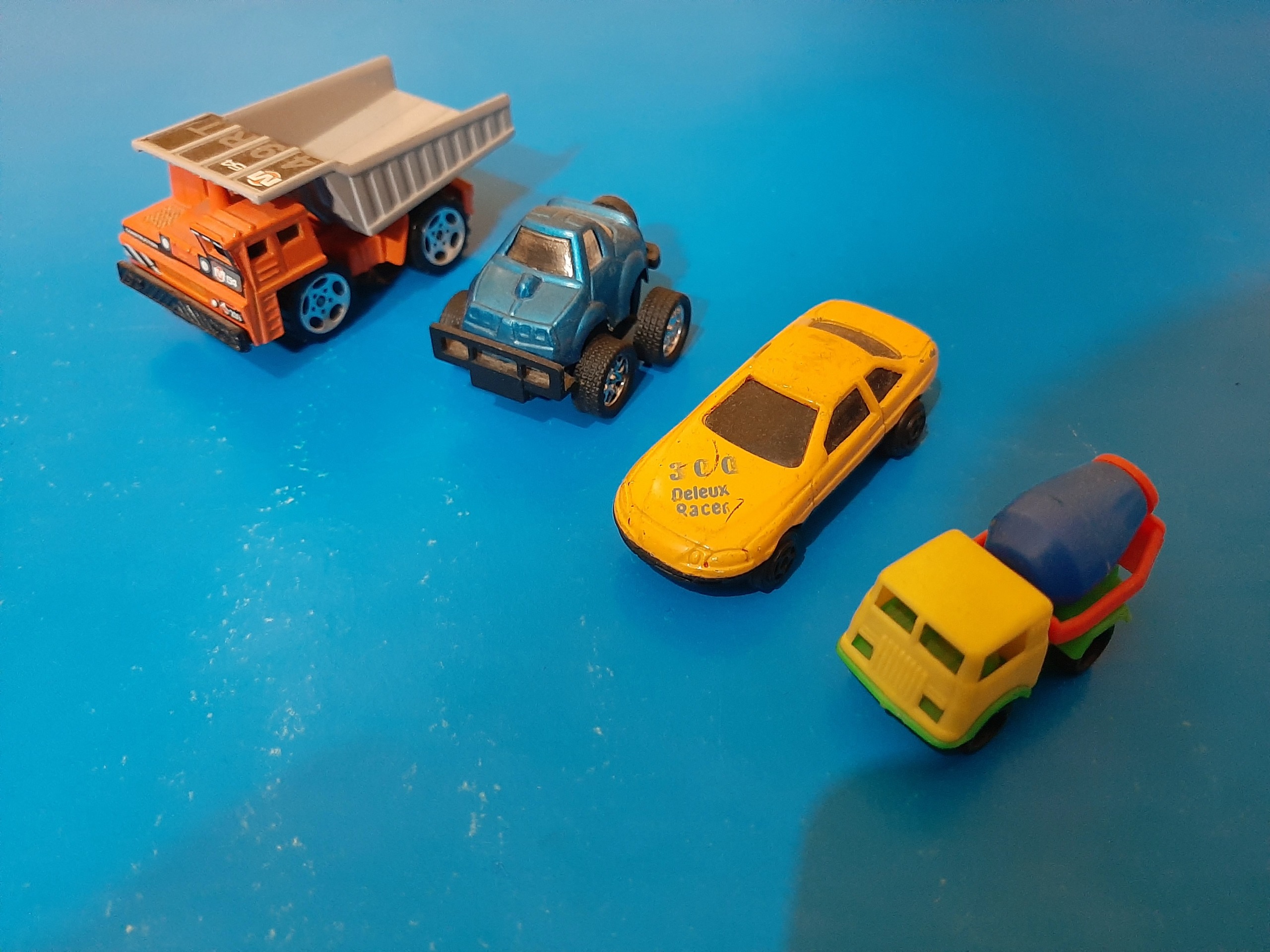 کالکشن 4 تایی ماشین آلات سایز کوچک