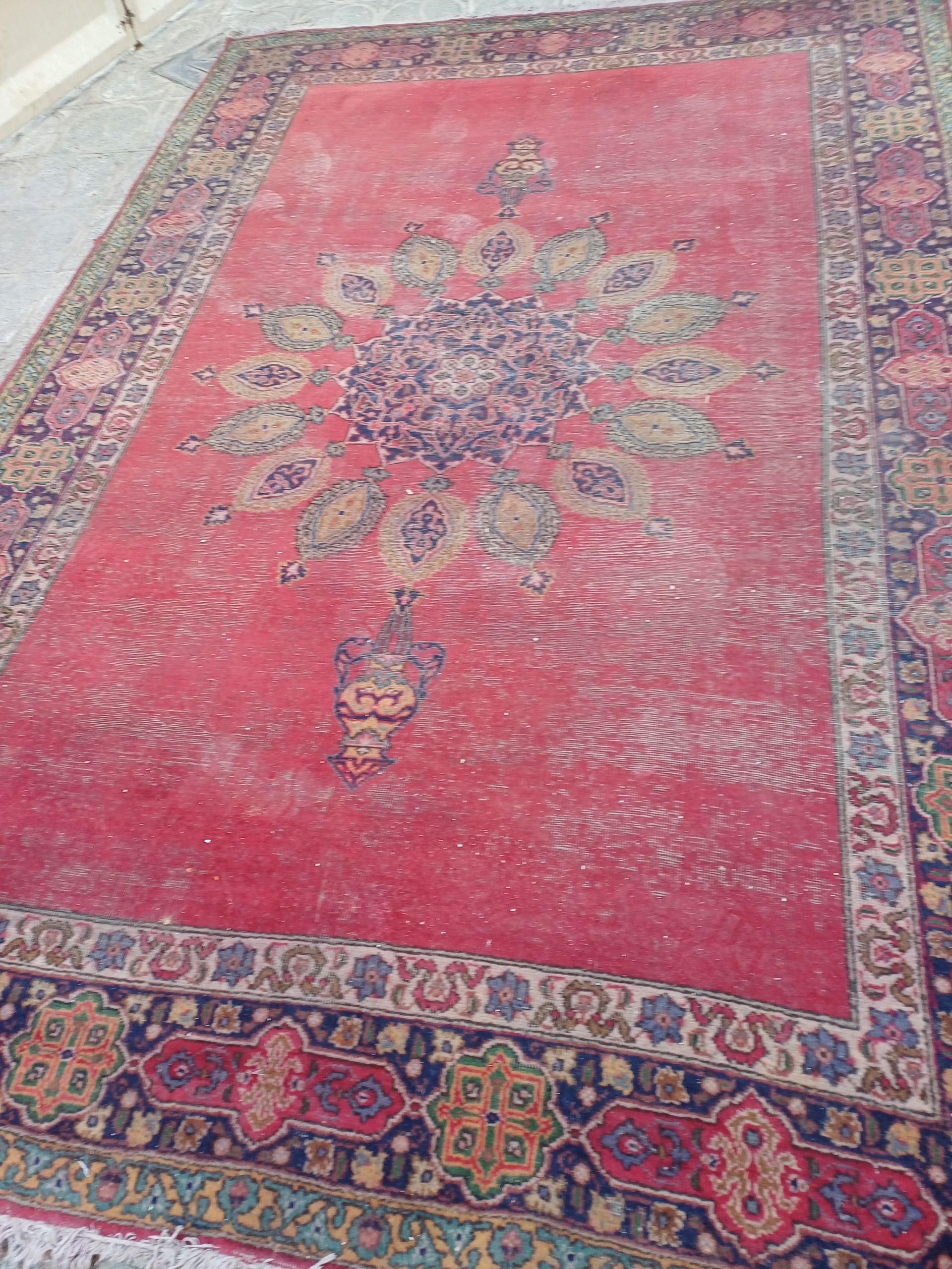 فرش دستبافت قدیمی