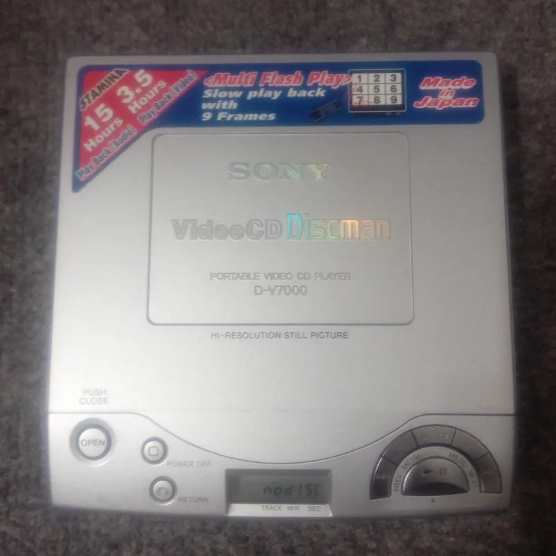 سی دی من SONY D-V7000