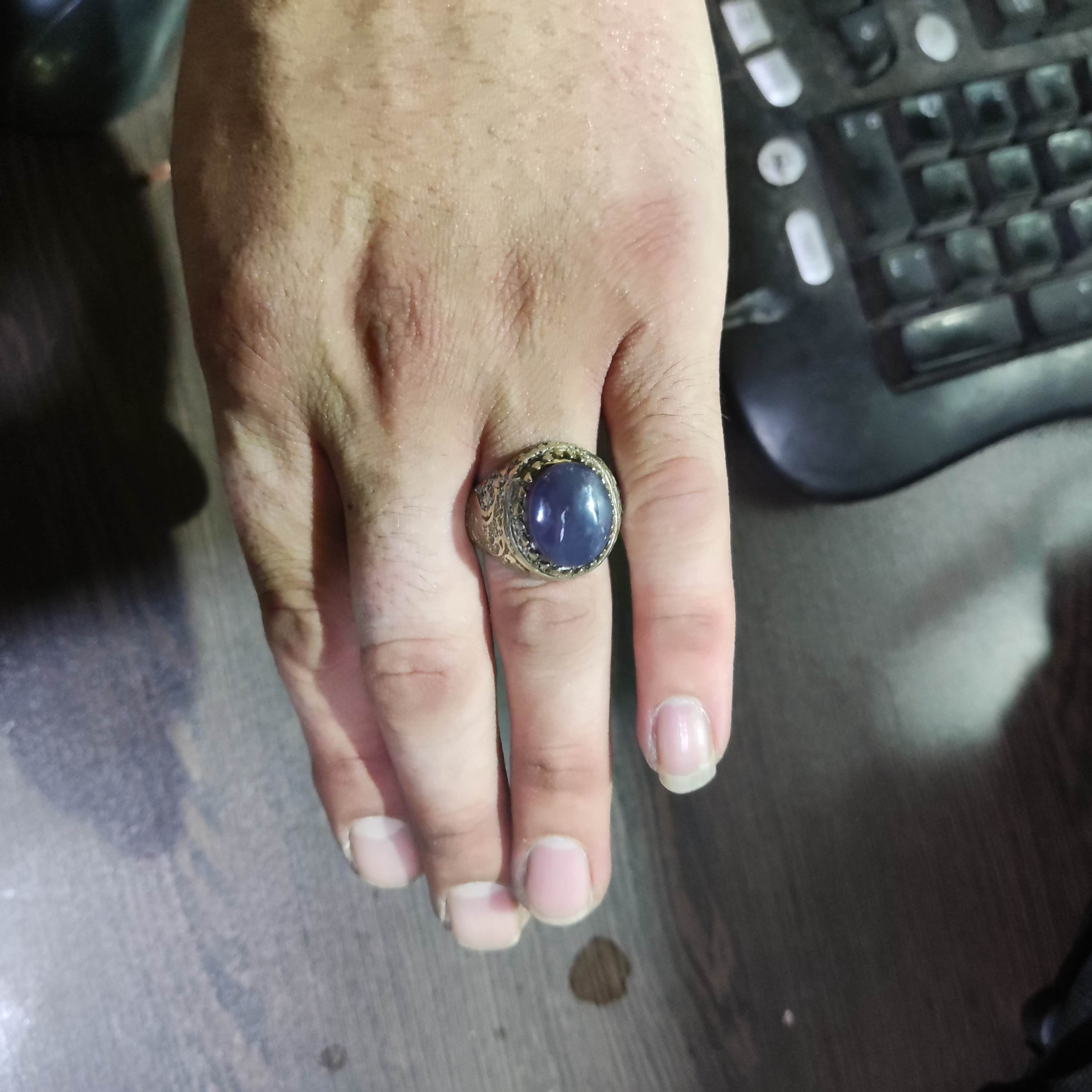 عقیق سوسنی (بنفش)