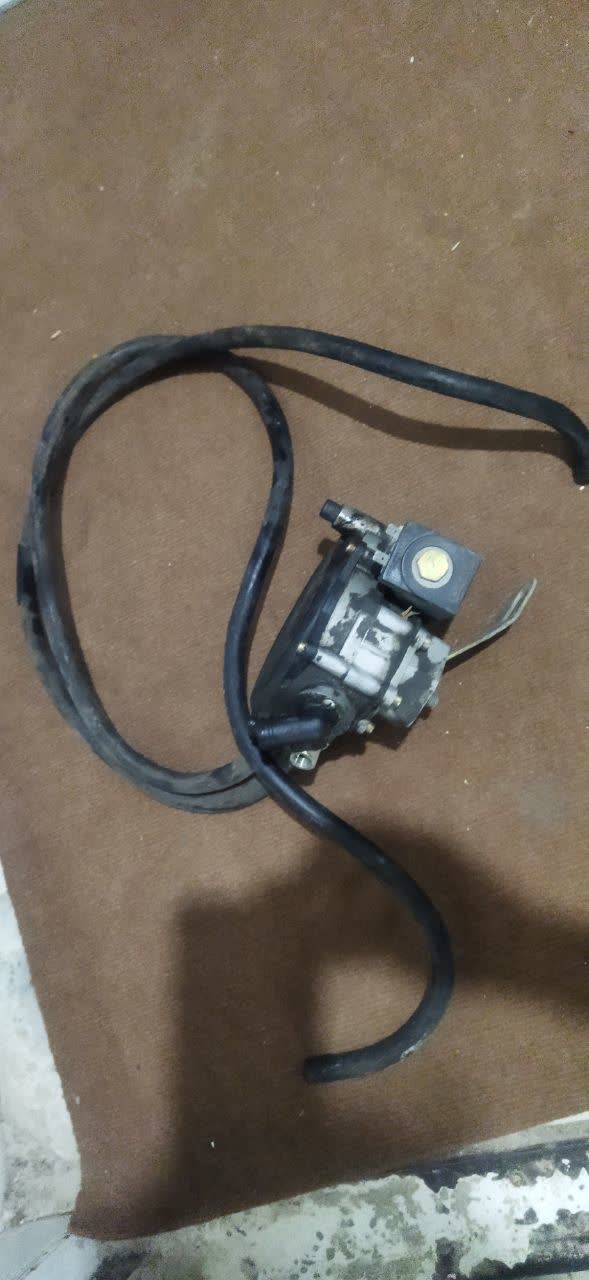 ریگلاتور cng پژو 405