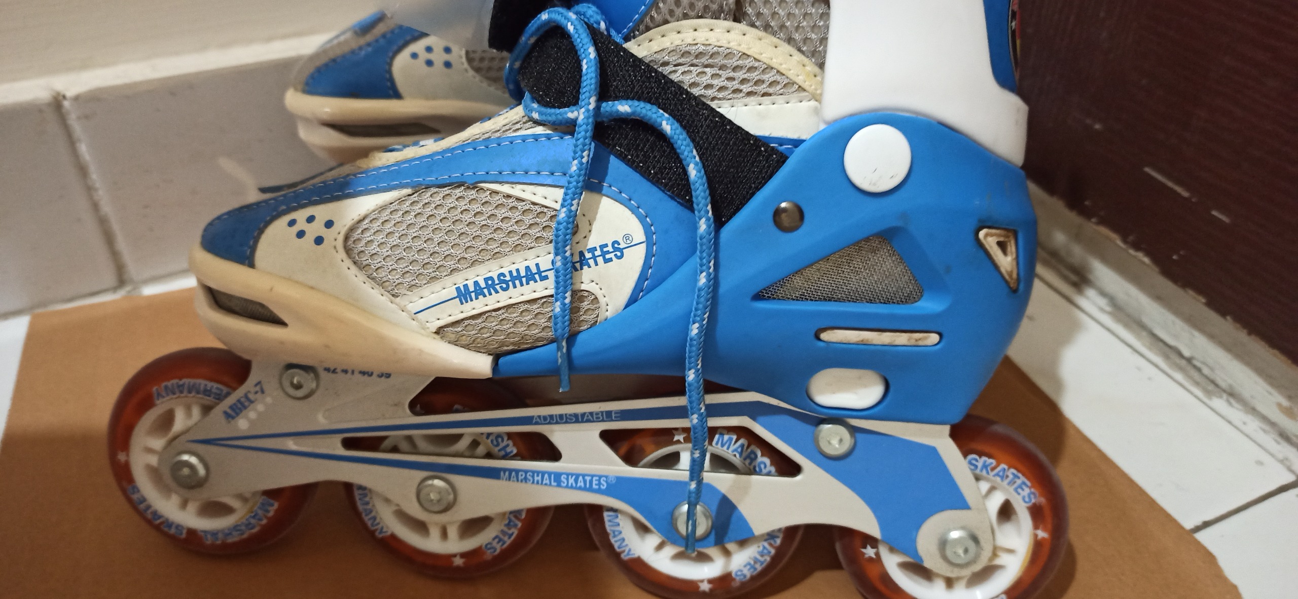 کفش اسکیت آلمانی برند MARSHAL SKATES