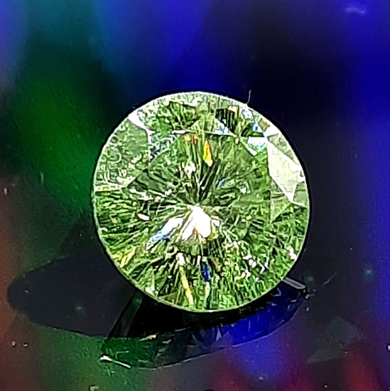 موزانایت سبزکمرنگ روسی باسختی10