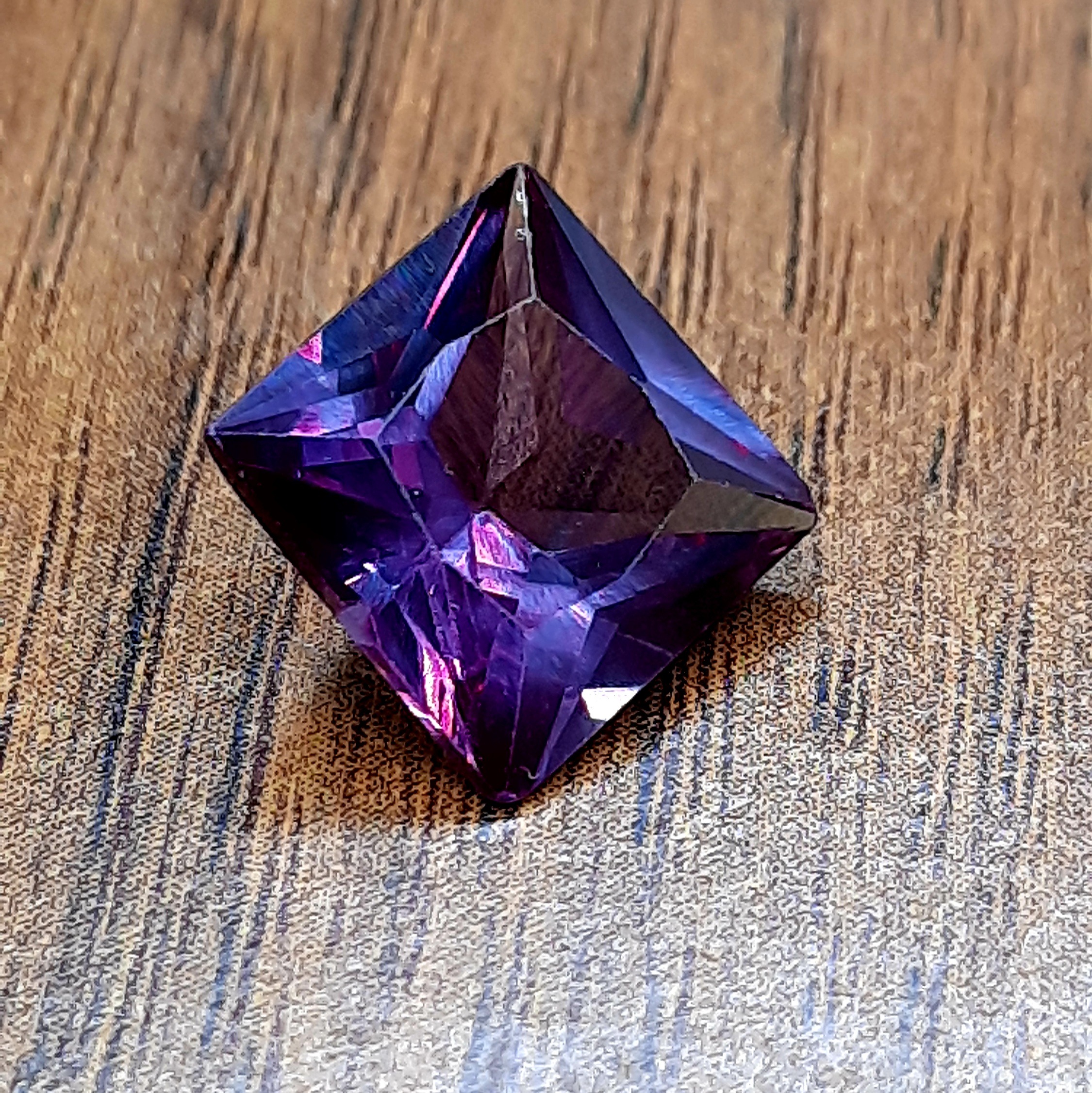 کد13B یاقوت الکساندریت