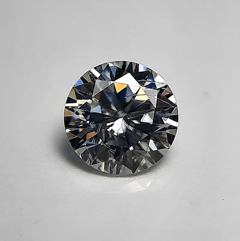 موزانایت سفیداورجینال روسی.قطر8میلیمتر
