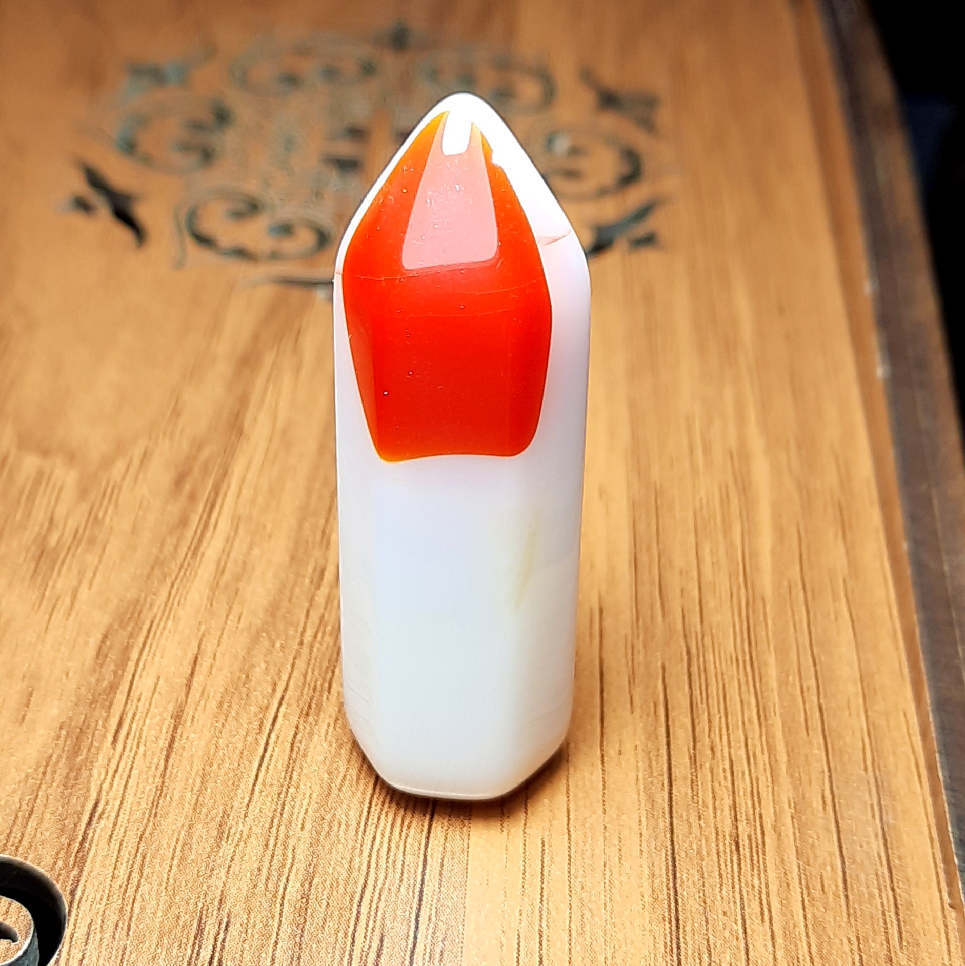 منشور عقیق معدنی20(درشت)