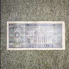 100