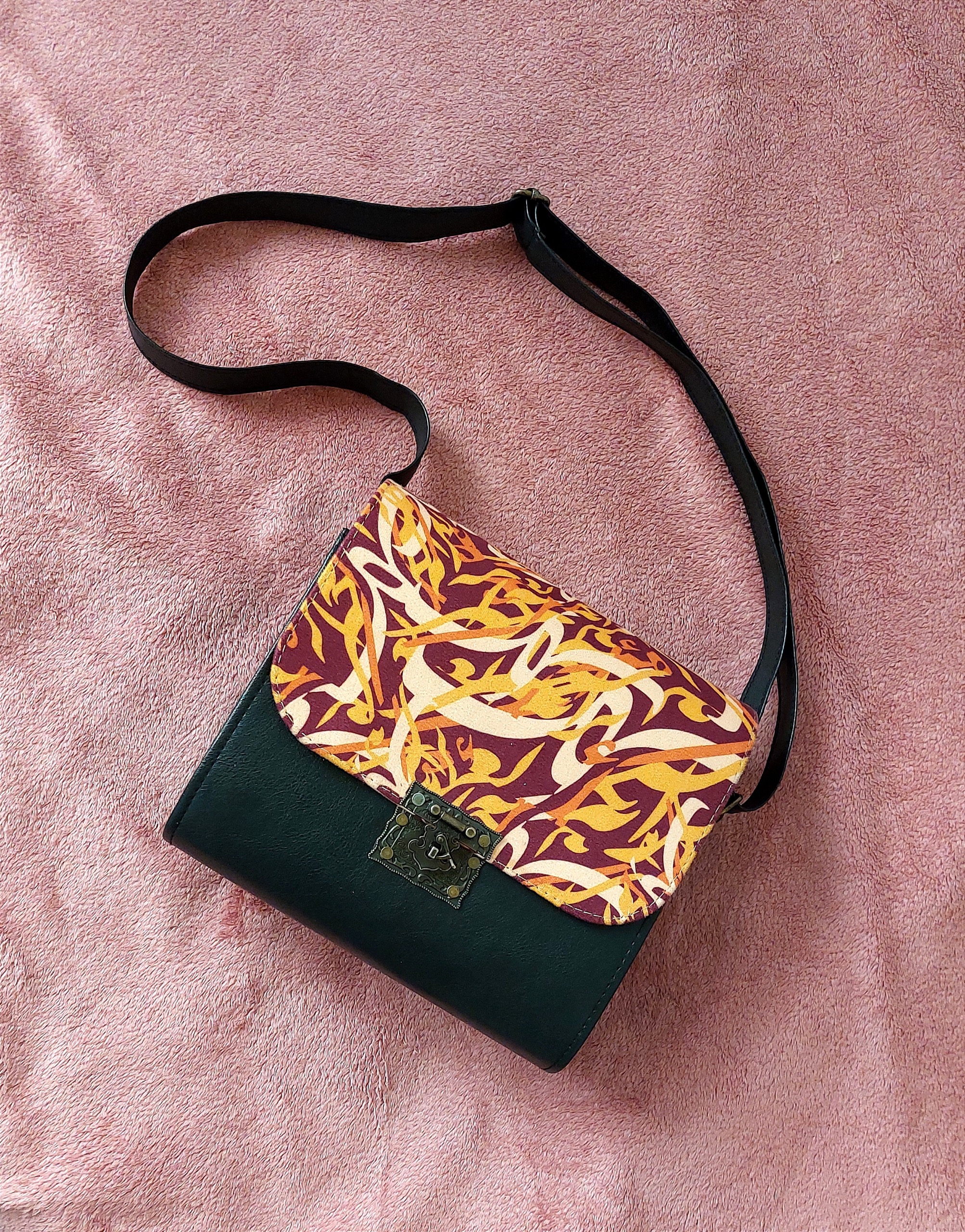 کیف دوشی زنانه سنتی هنری