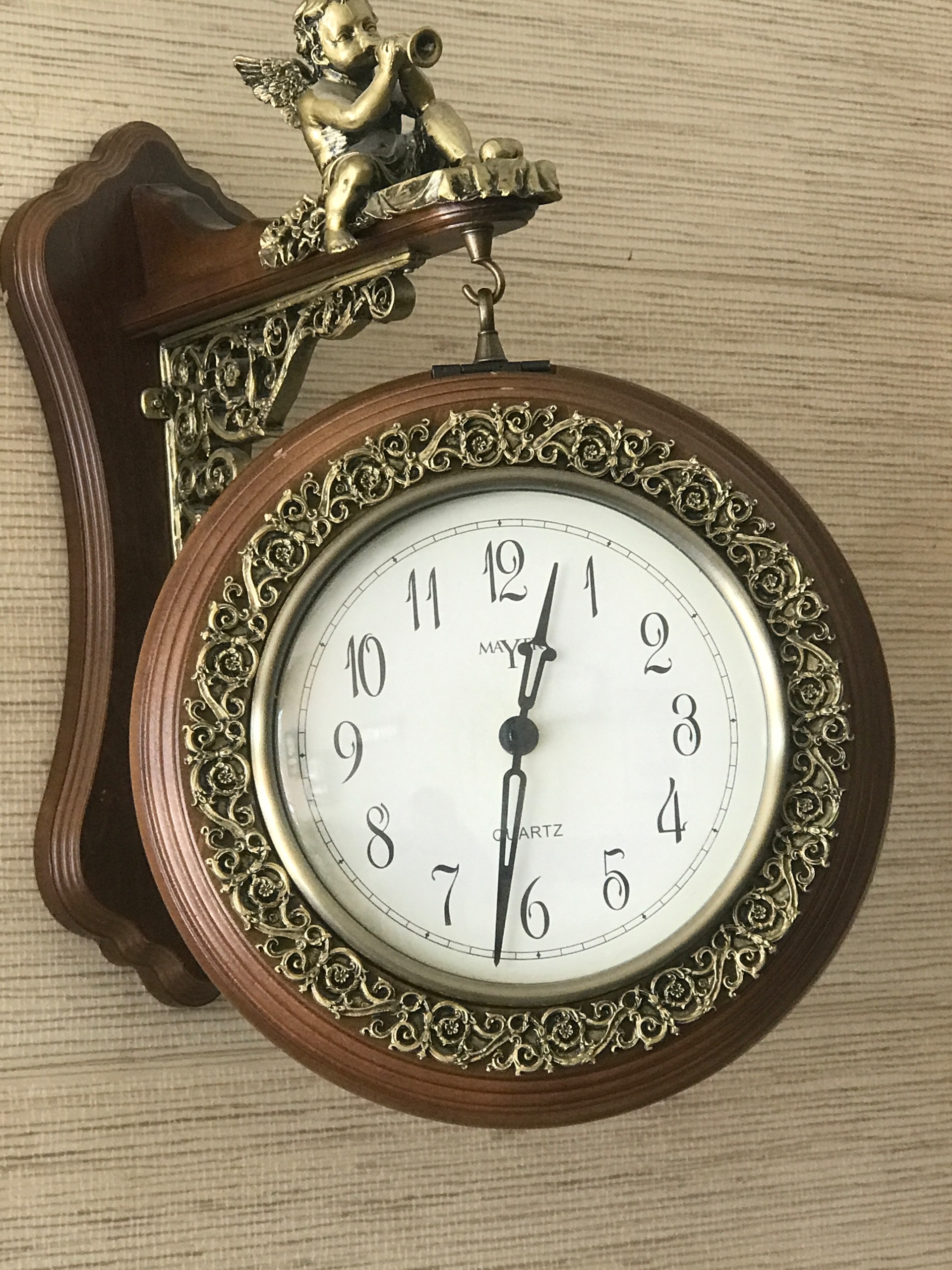 ساعت دیواری آویز دو طرفه مایر