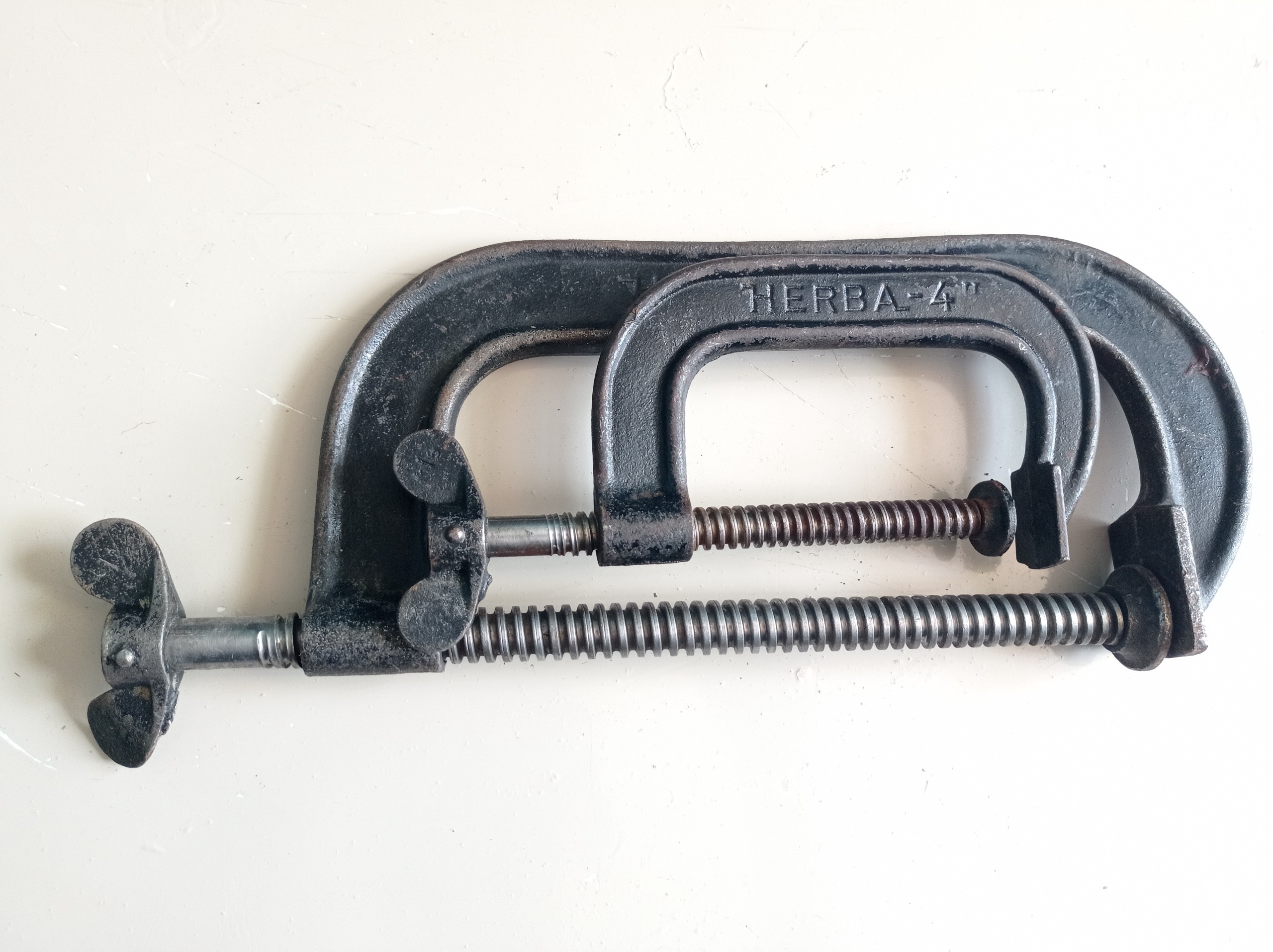 پیچ دستی آلمانی Herba