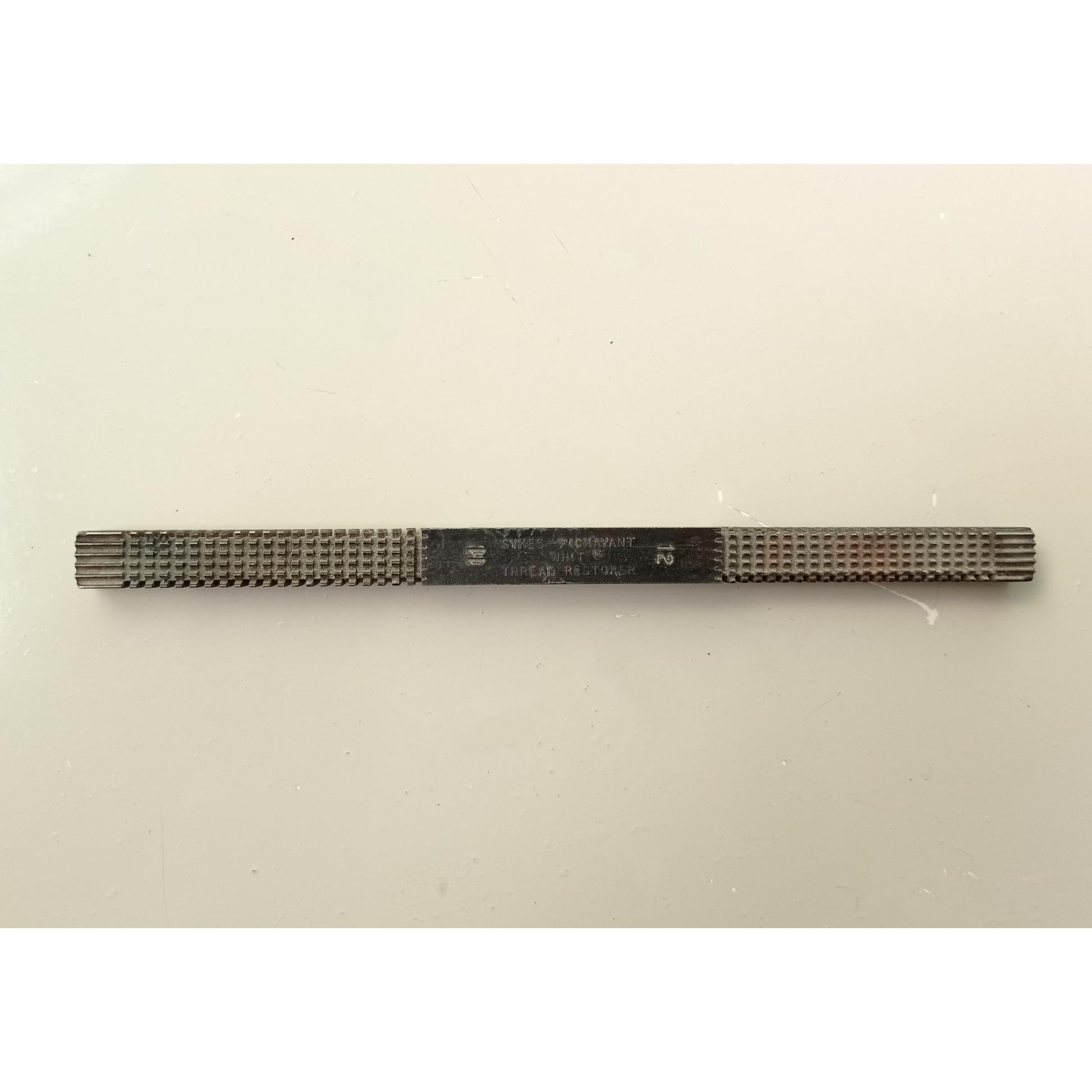 تعمیر کننده رزوه انگلیسی