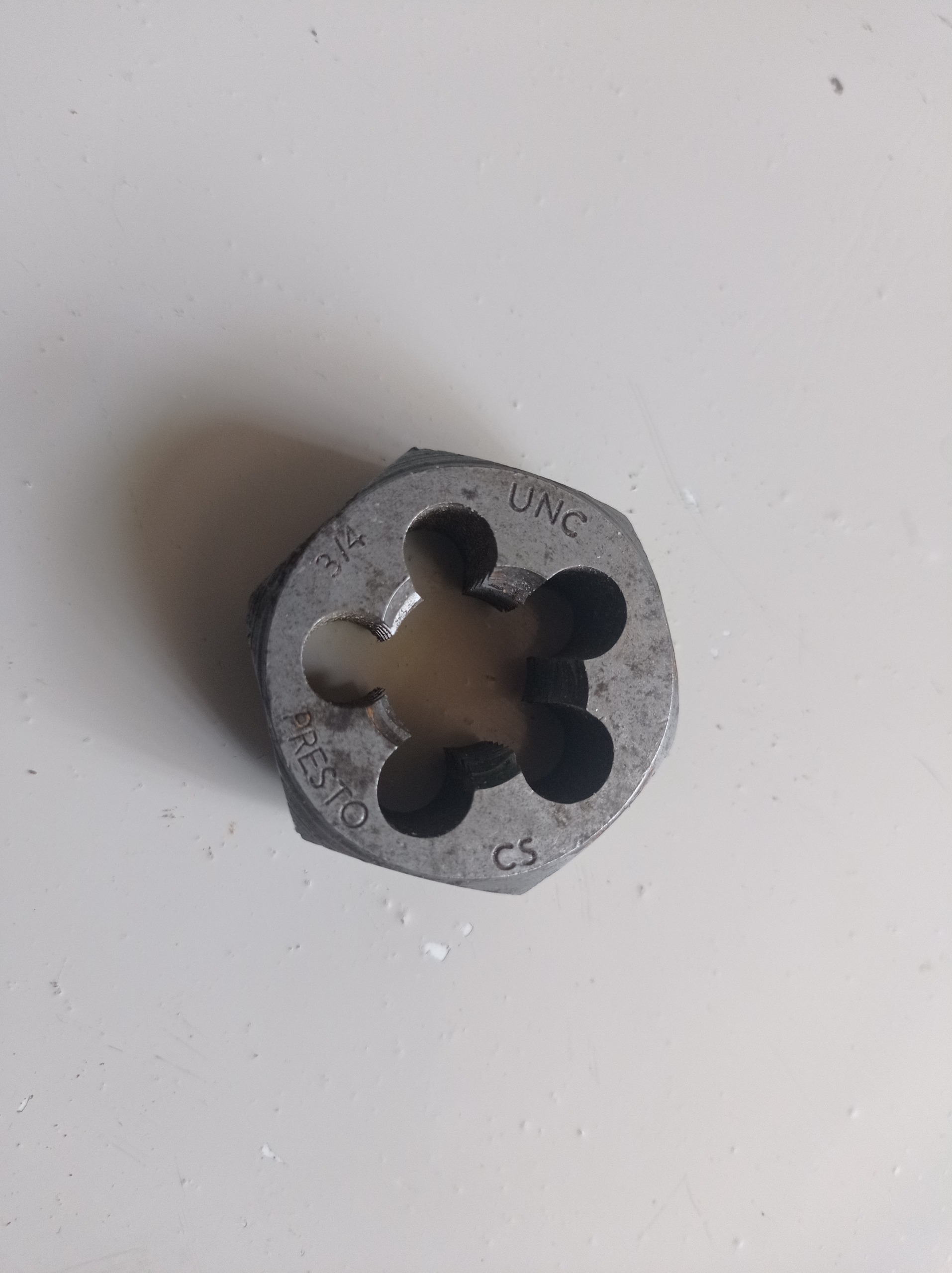 حدیده شش ضلعی انگلیسیpresto