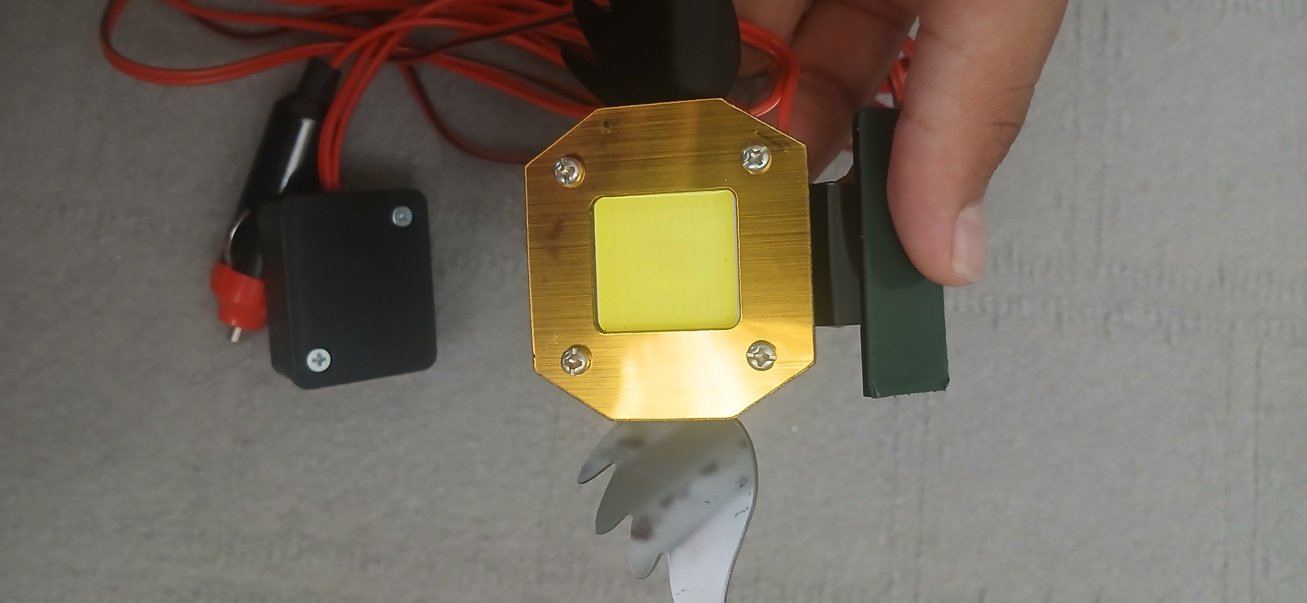 چراغ مزاحمگیر خودرو کاملا نو و بدون استفاده