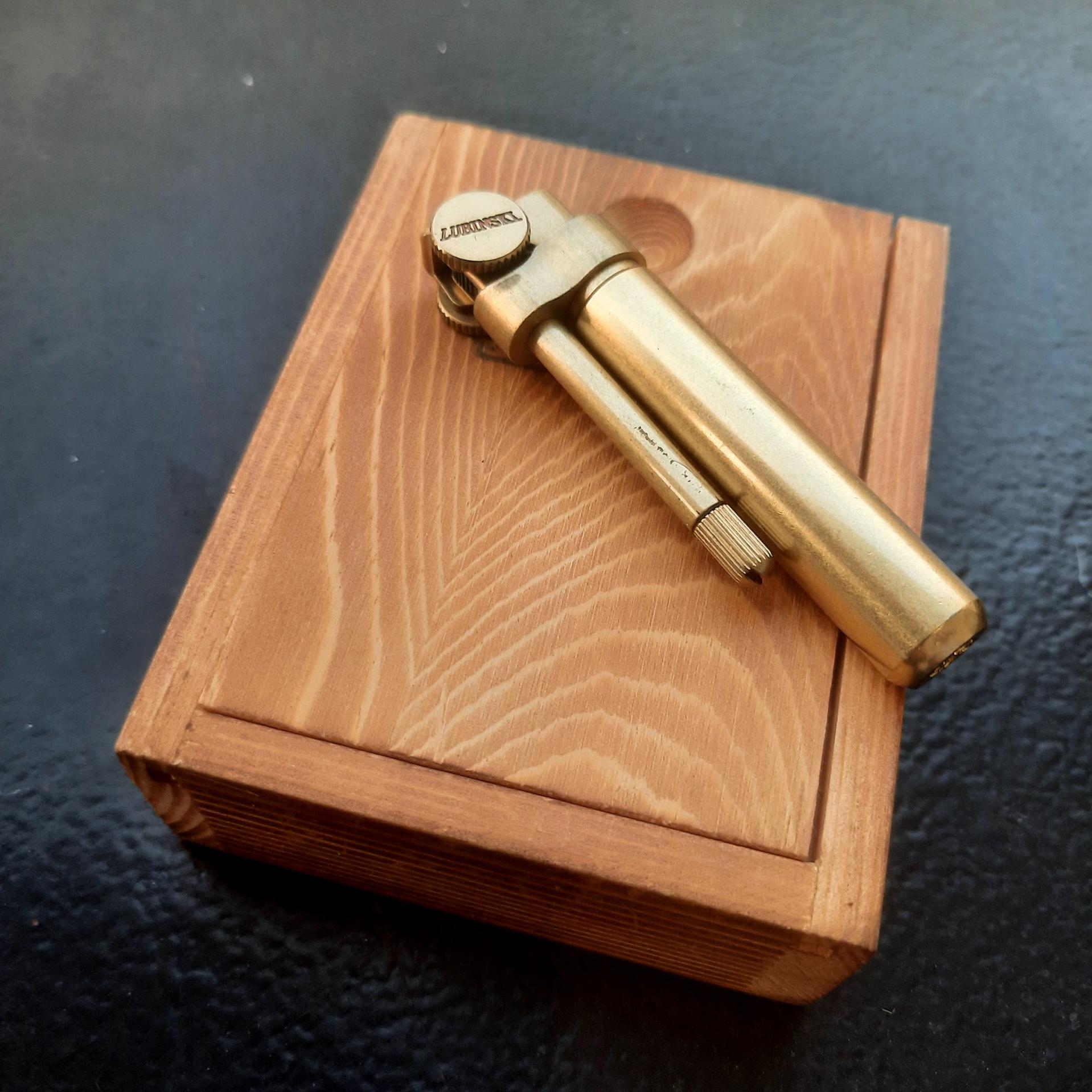 فندک برنجی بنزینی مارک لیبسون