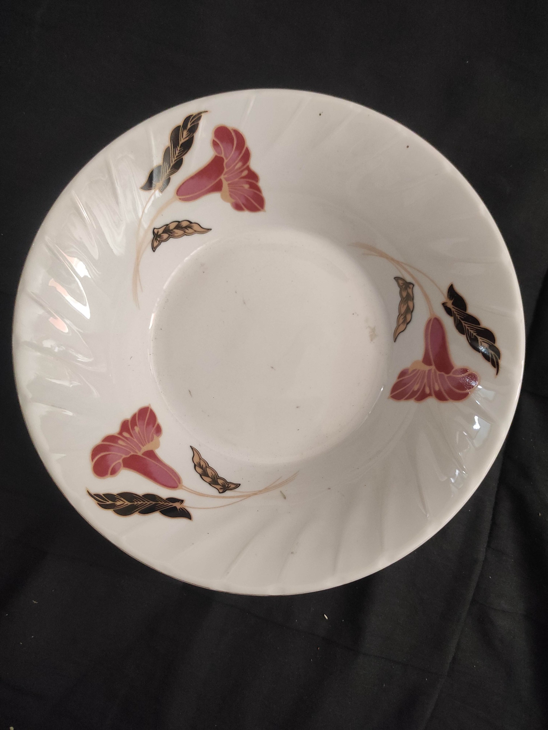 کاسه بزرگ گل شیپوری