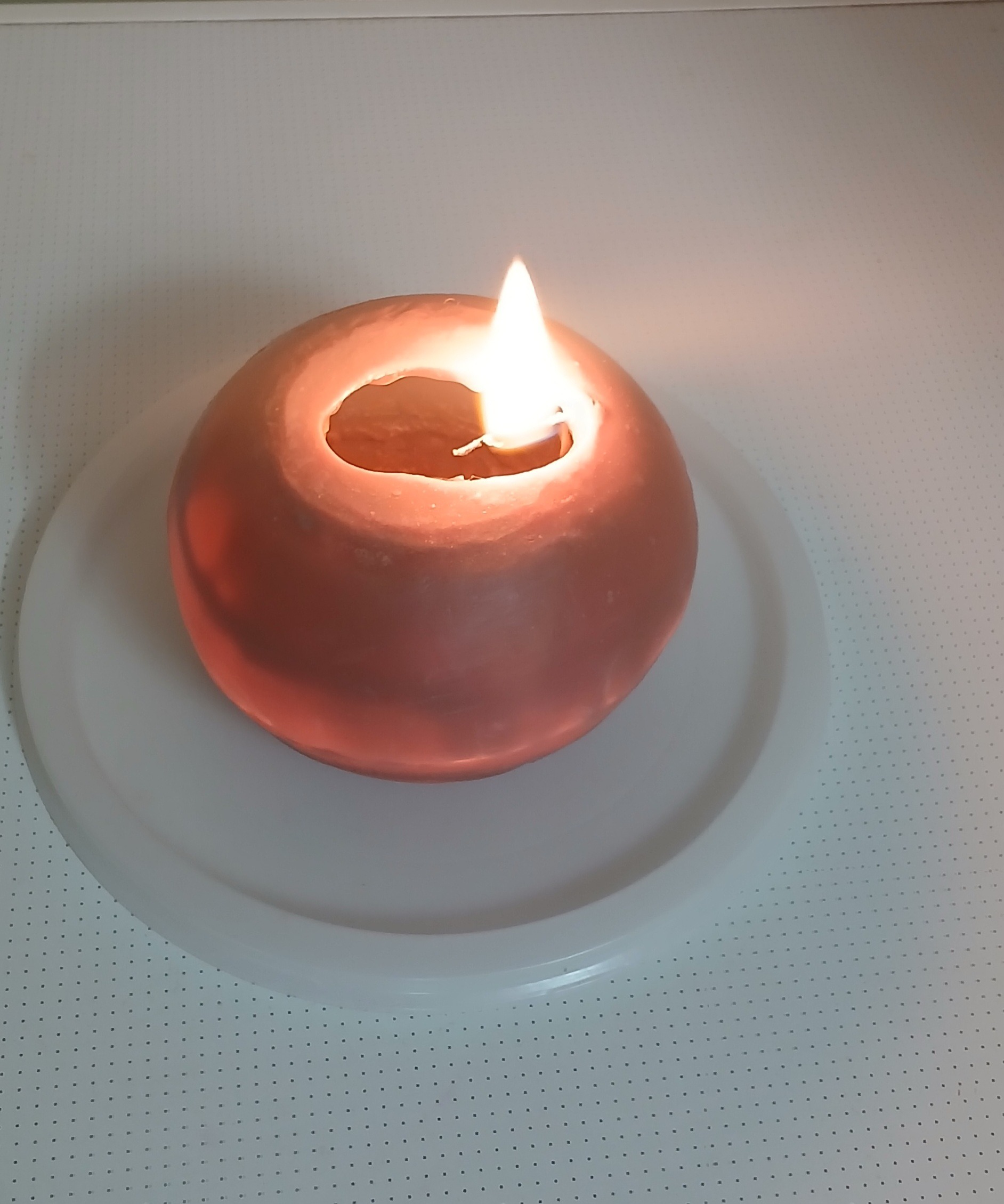 شمع سورپرایز یا گوی جادویی