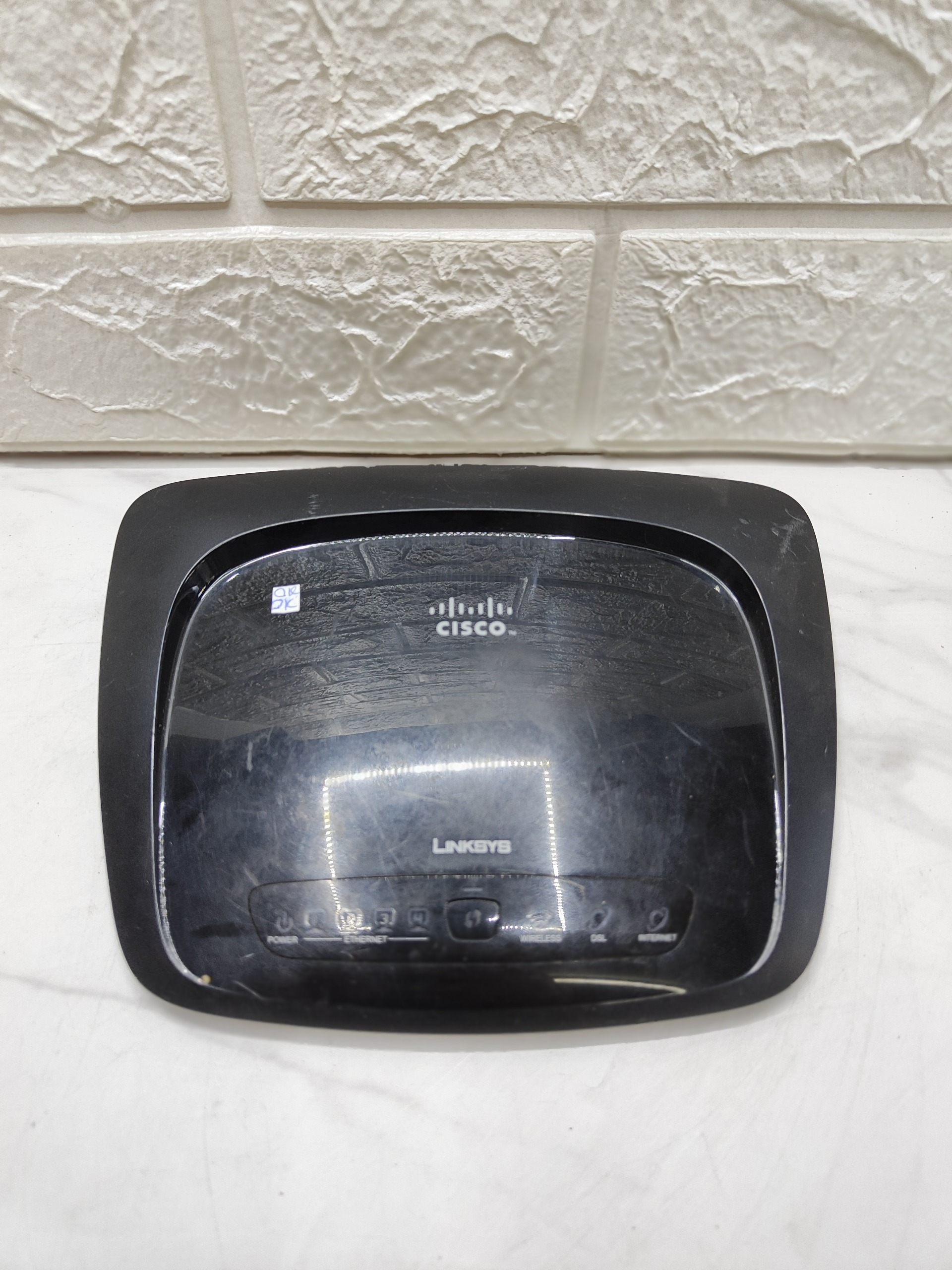 مودم سیسکو وایرلس مدل 120 سالم