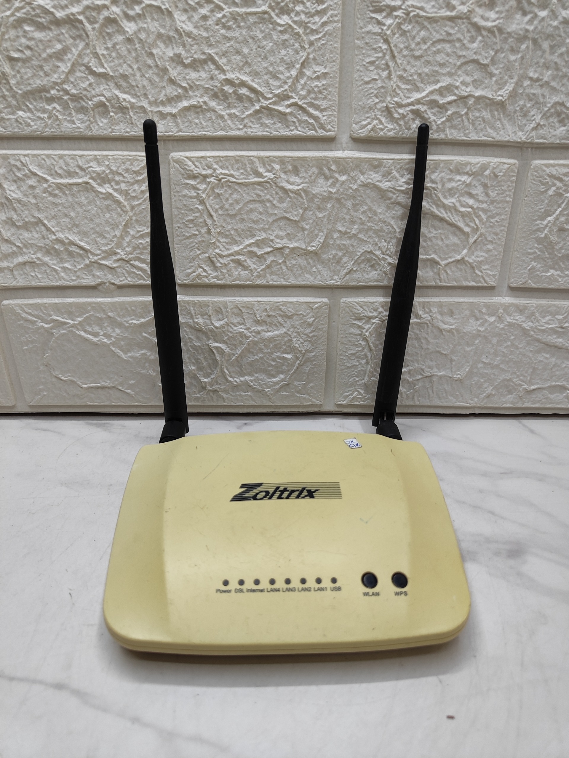 مودم زولتریکس دو آنتن پیچی