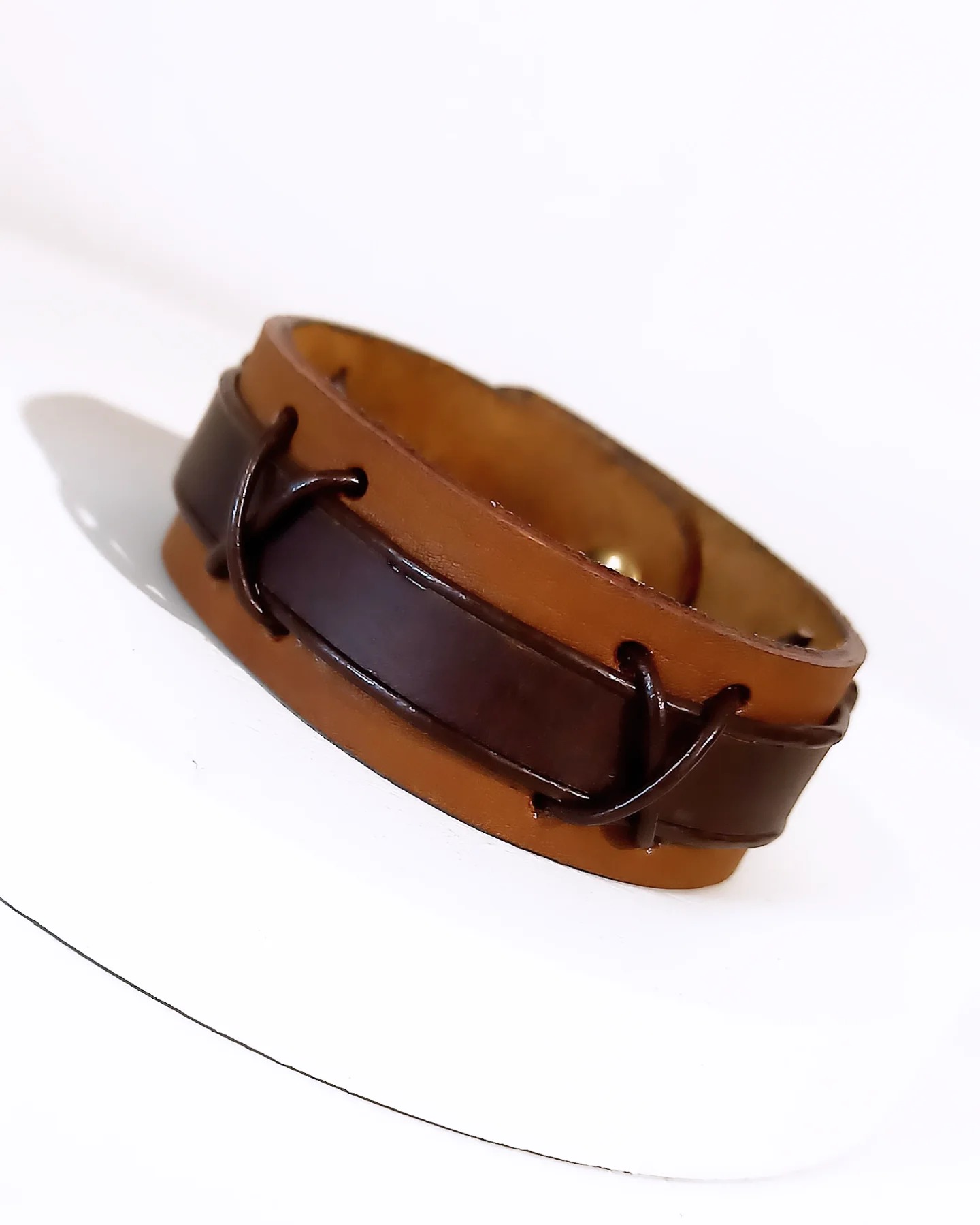 دستبند پهن خاص چرم طبیعی
